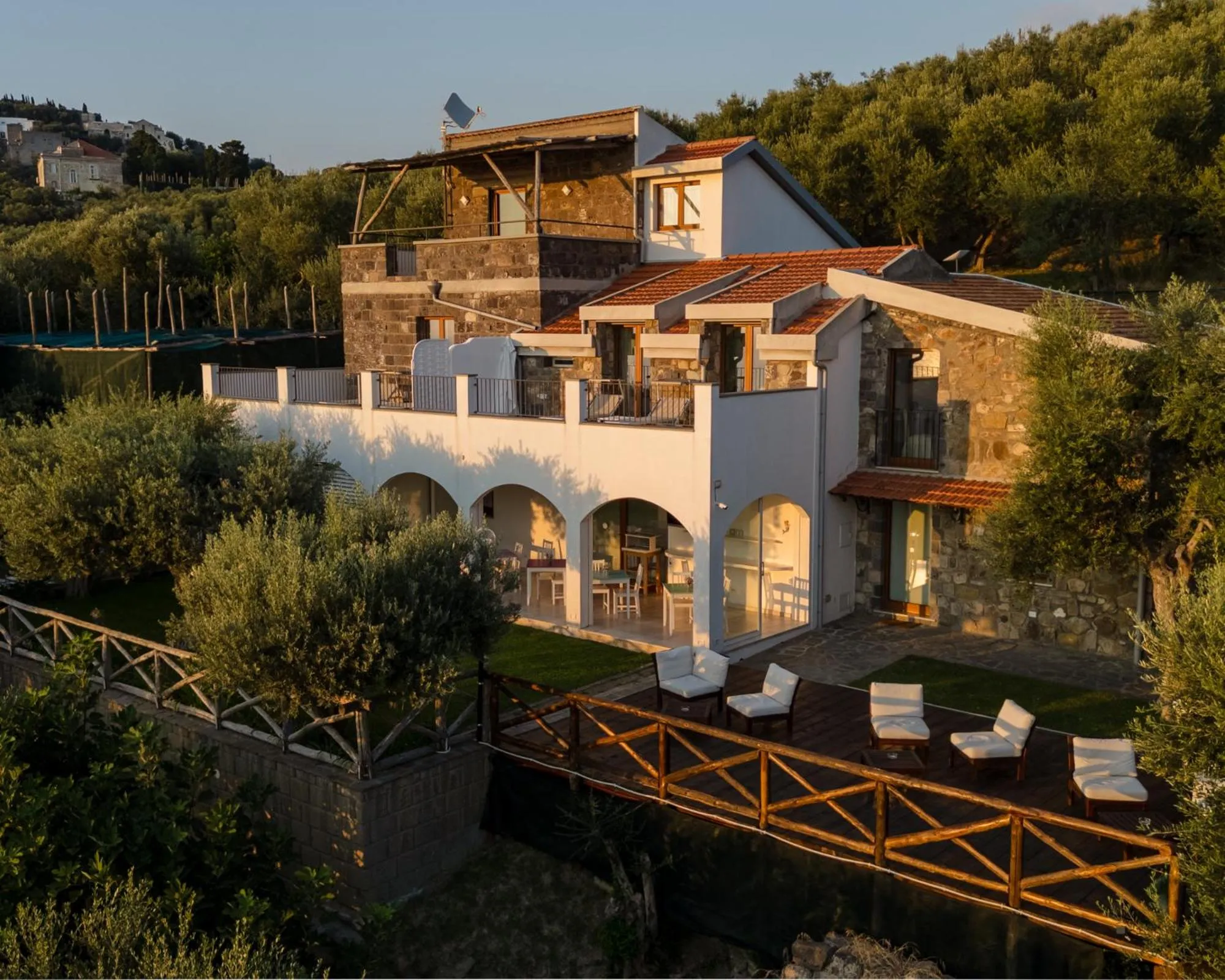 Property building in Casa Clementina Marciano