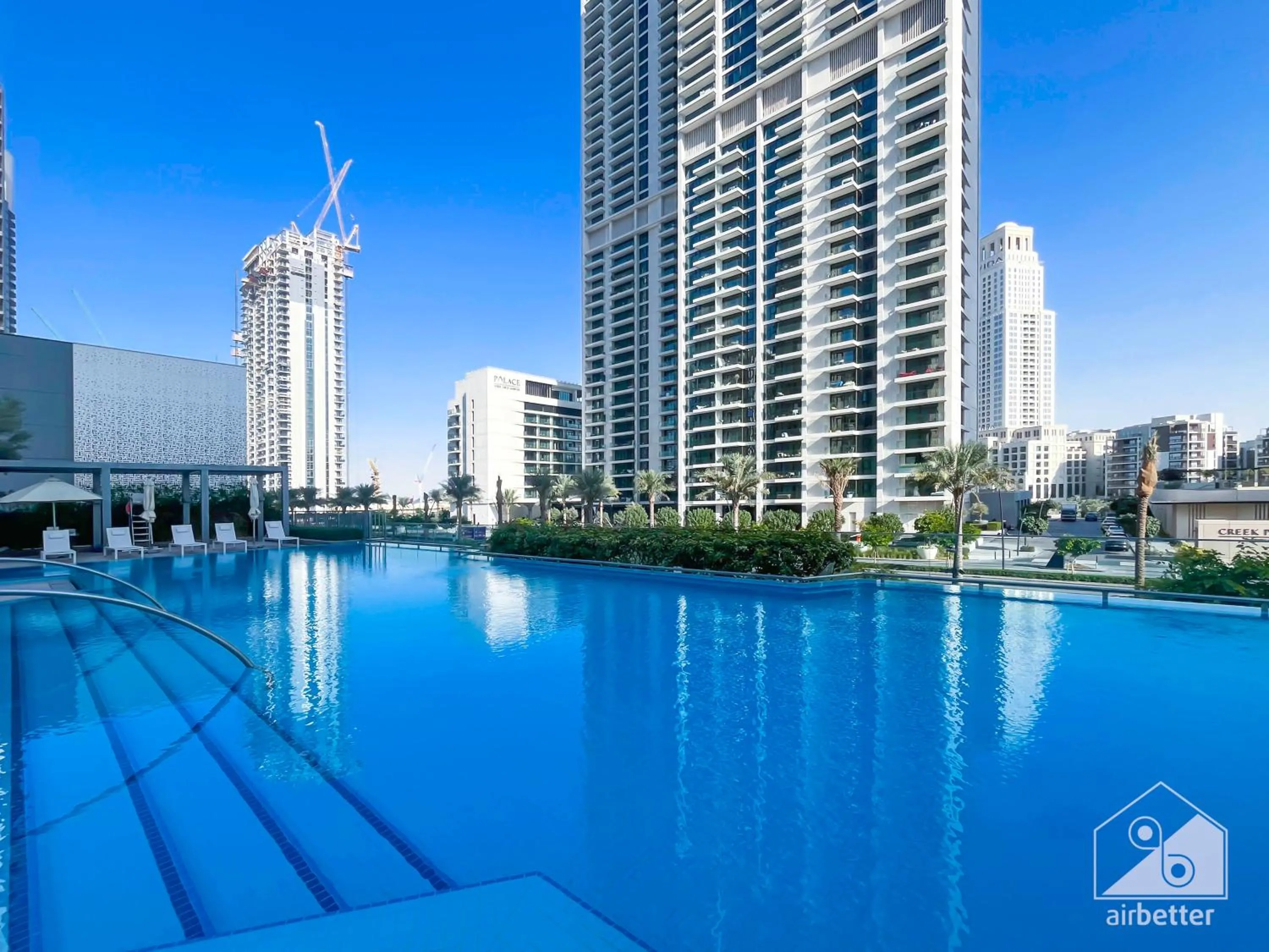 Luxurious stay Dubai Creek Balcony & View