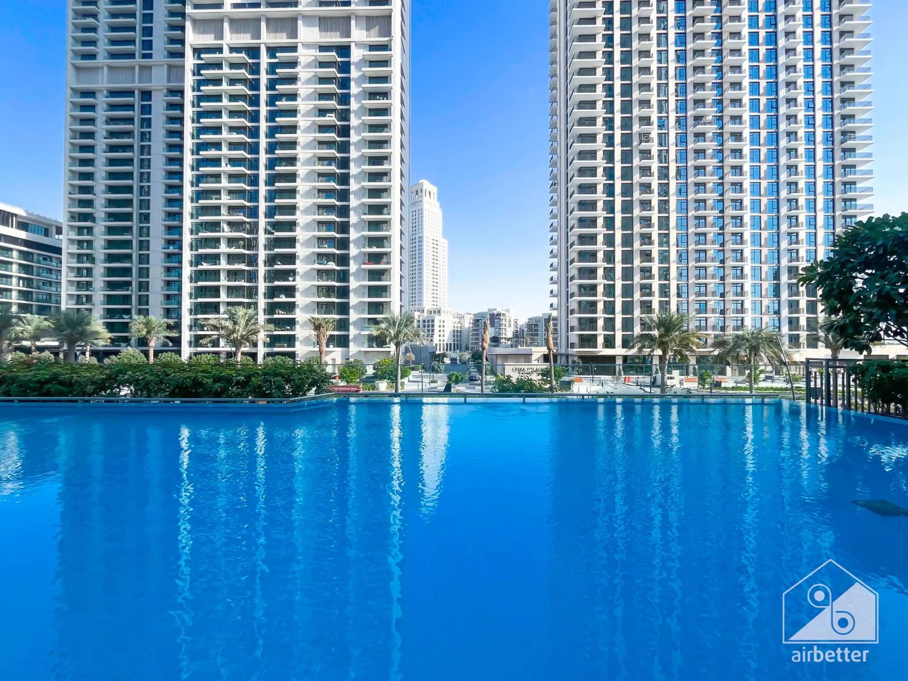 Luxurious stay Dubai Creek Balcony & View