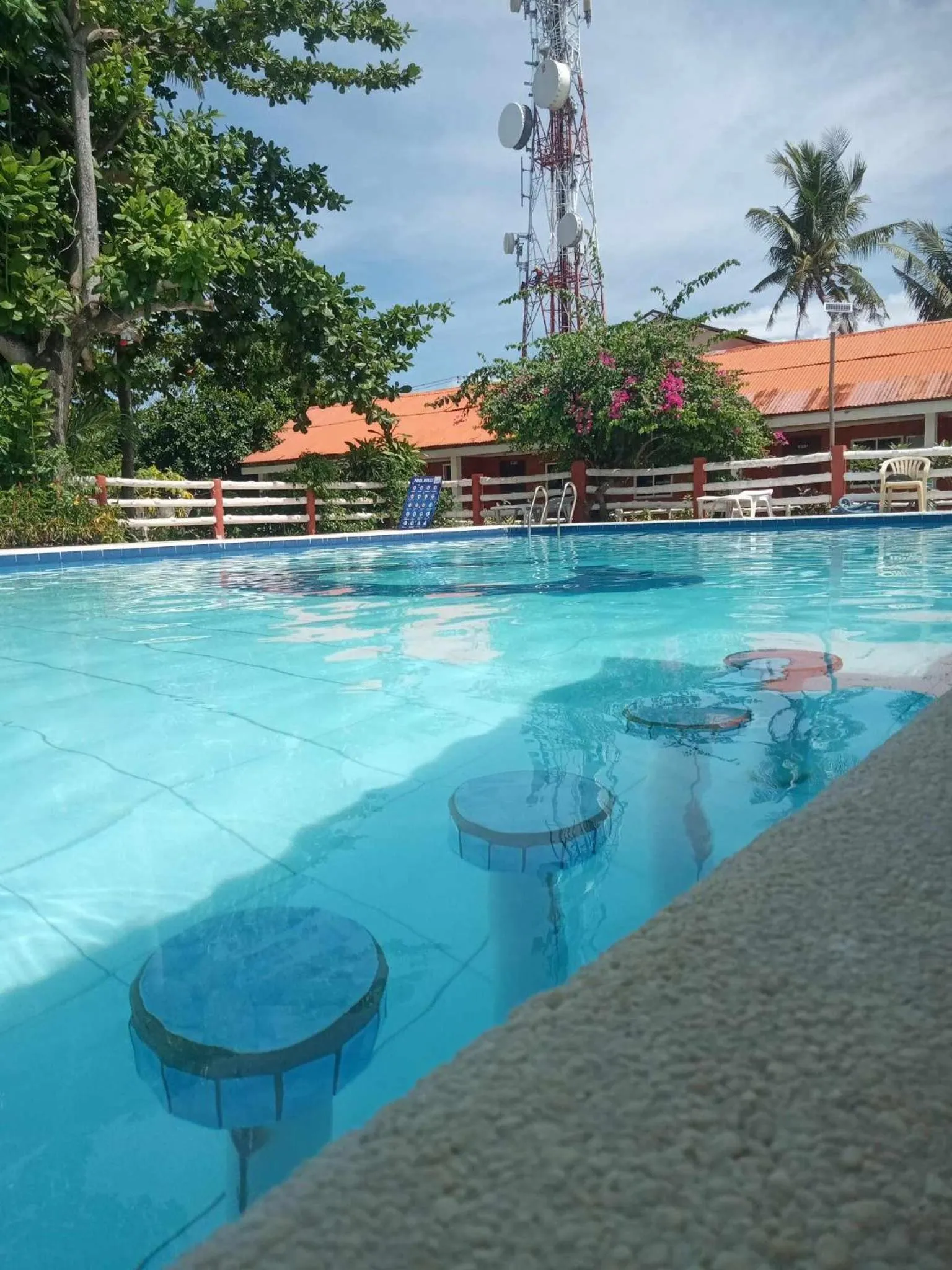 Swimming pool in Malapascua Beach and Dive Resort