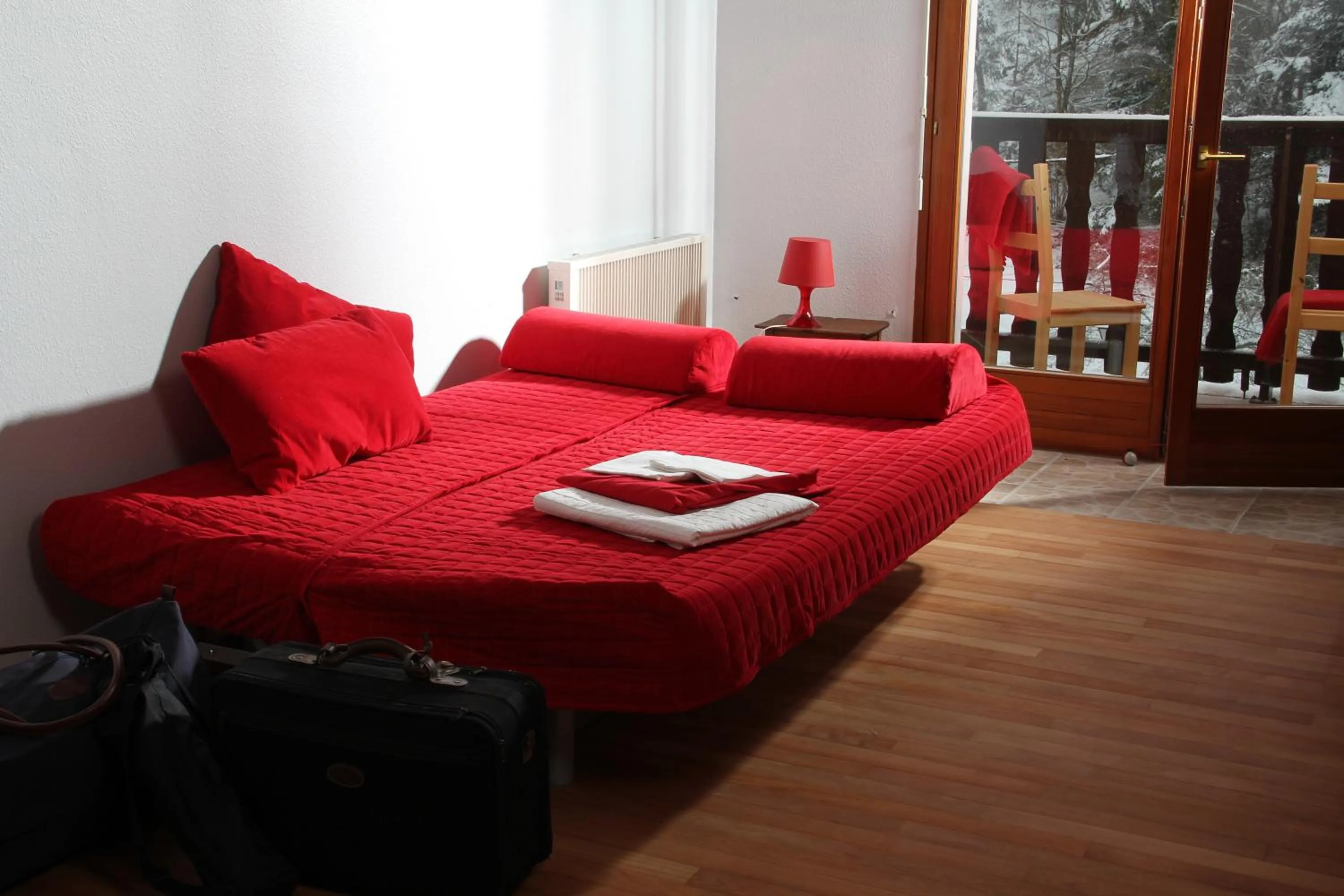 Living room, Bed in Appartement Adélaïde