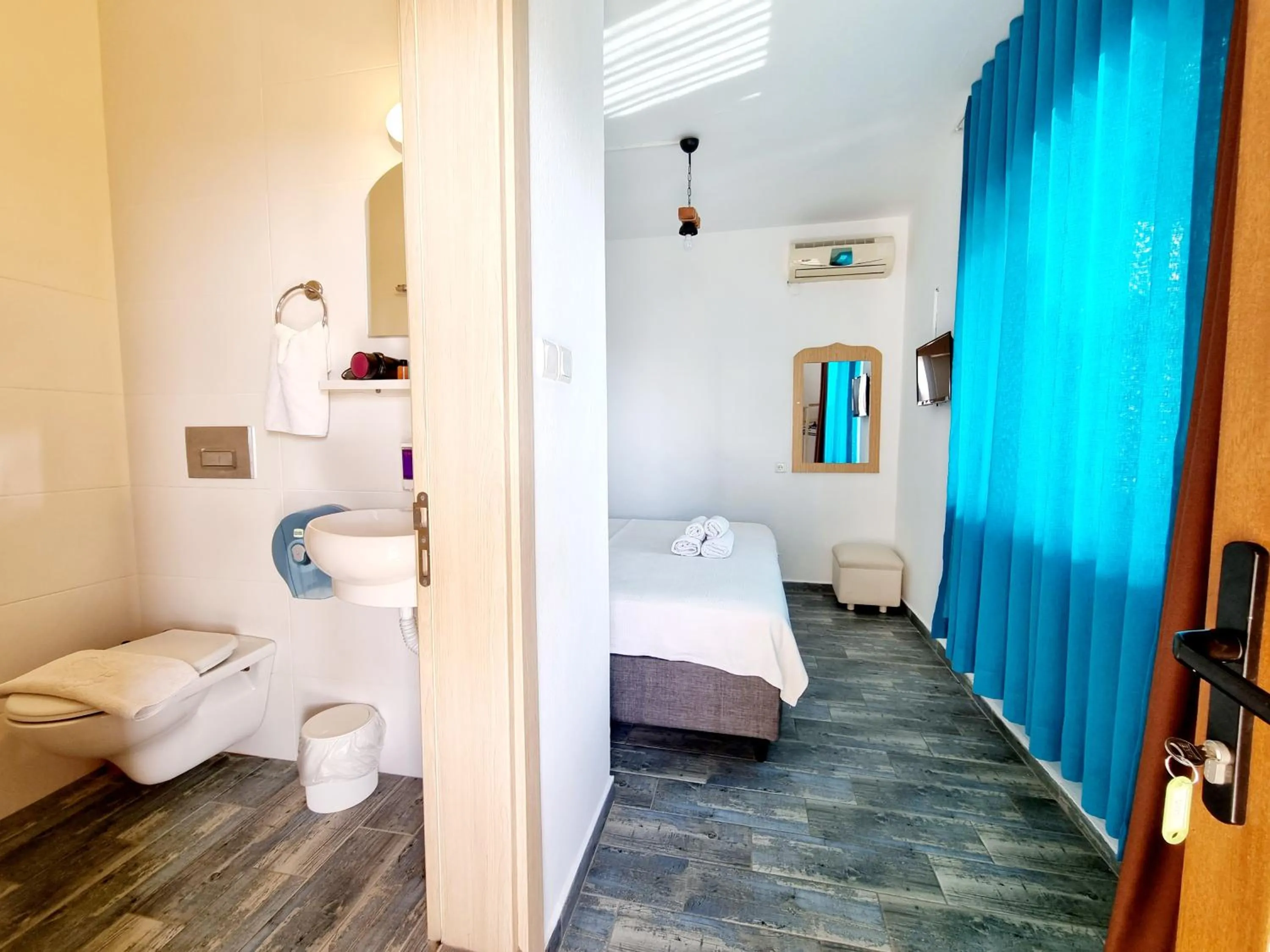 Toilet, Bed in Fethiye Motel