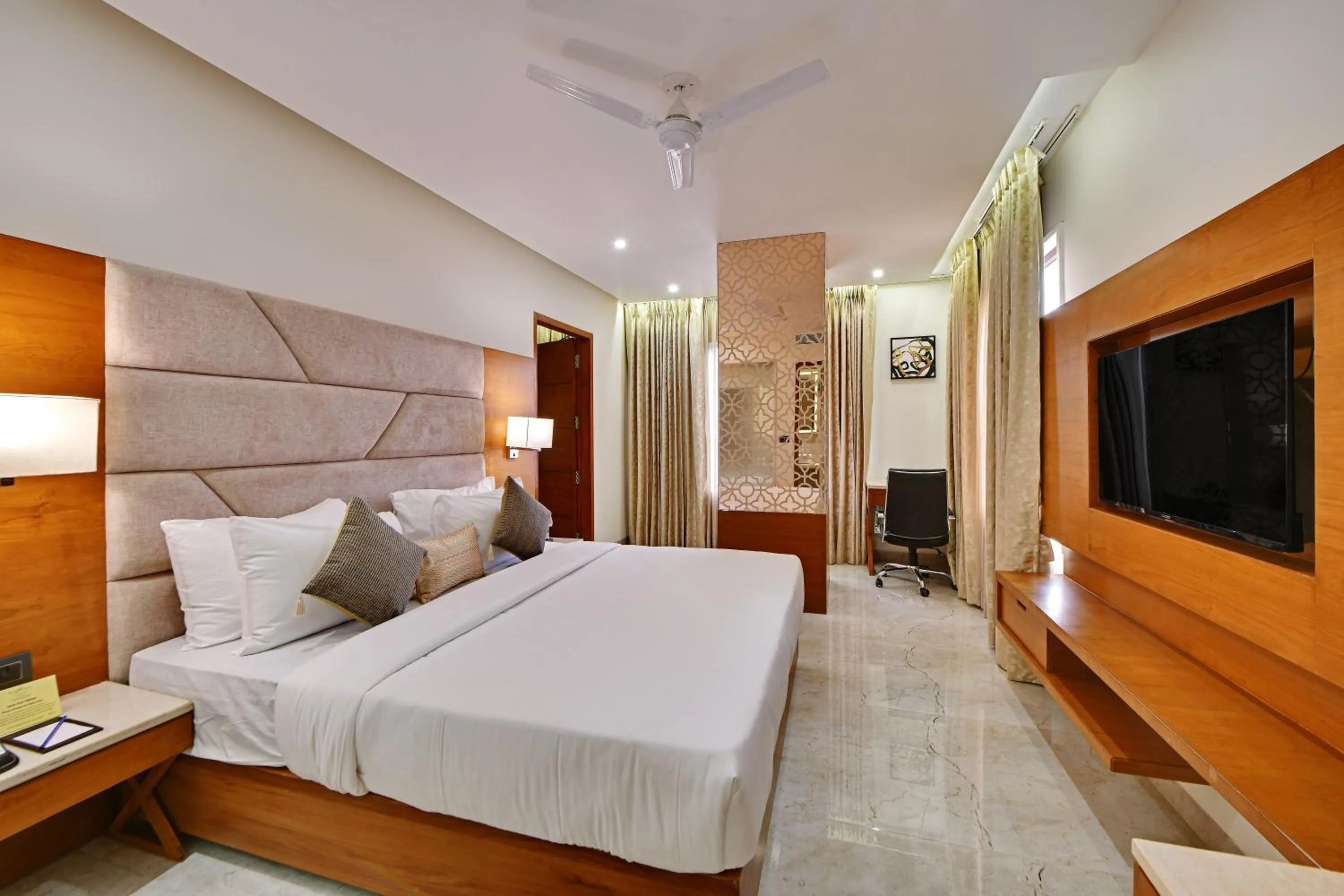 Bedroom, Bed in The Fern Residency Ajmer