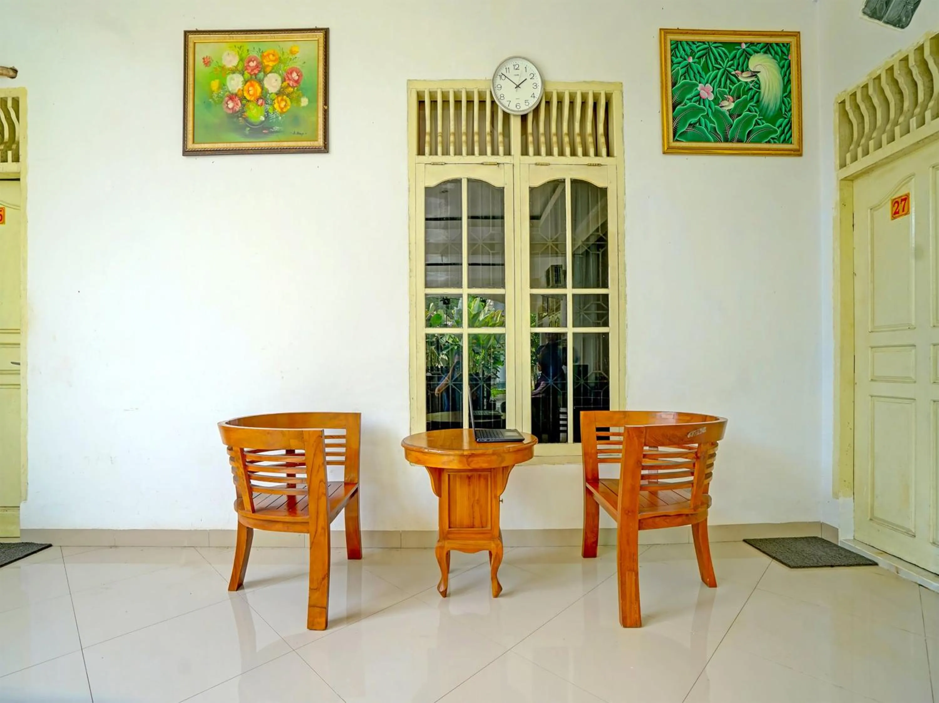 Lobby or reception in Hotel O Wisma Aluh AmbakNearPantai batu lima Asbullah tmbngn