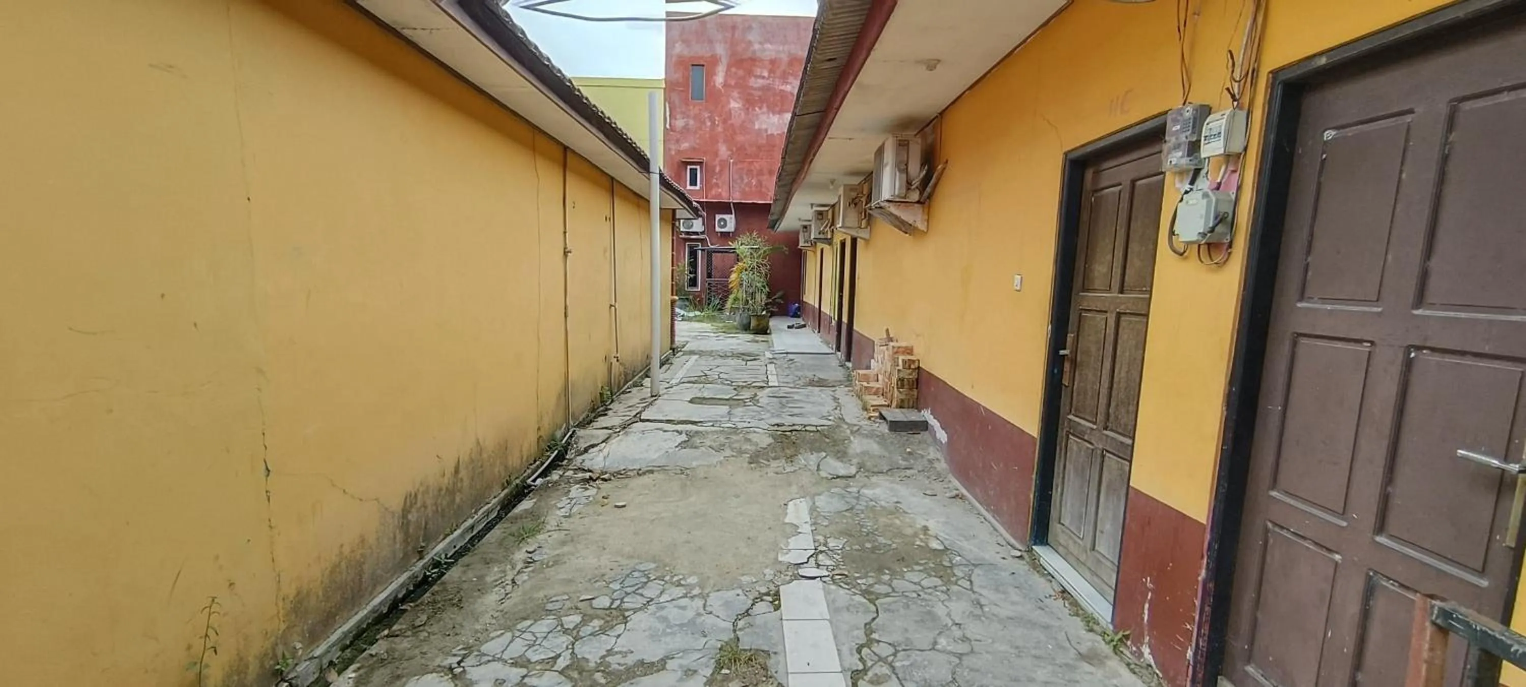 Lobby or reception in Hotel O Wisma Aluh AmbakNearPantai batu lima Asbullah tmbngn