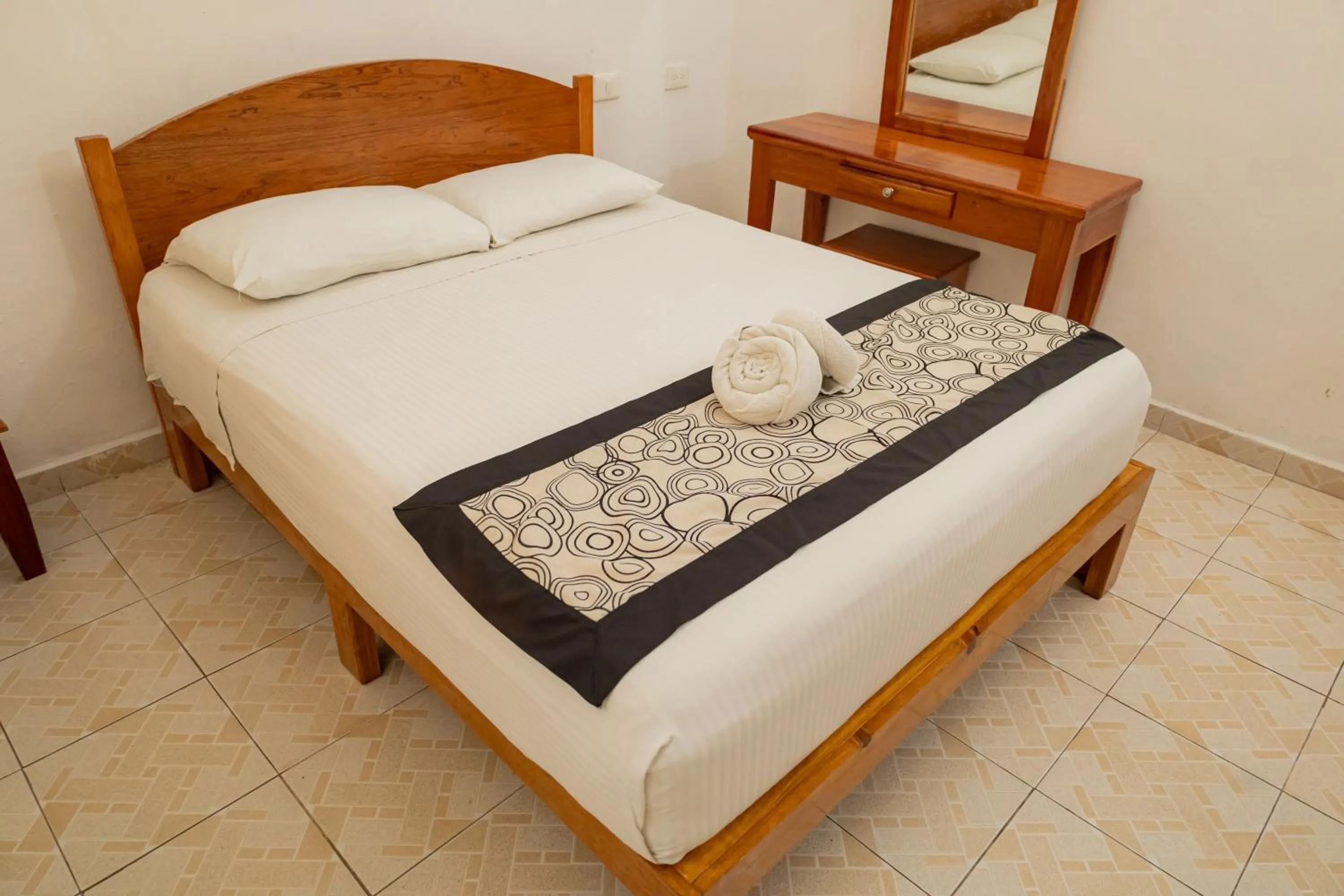 Bedroom, Bed in Hotel Las Palmas Cancun Centro