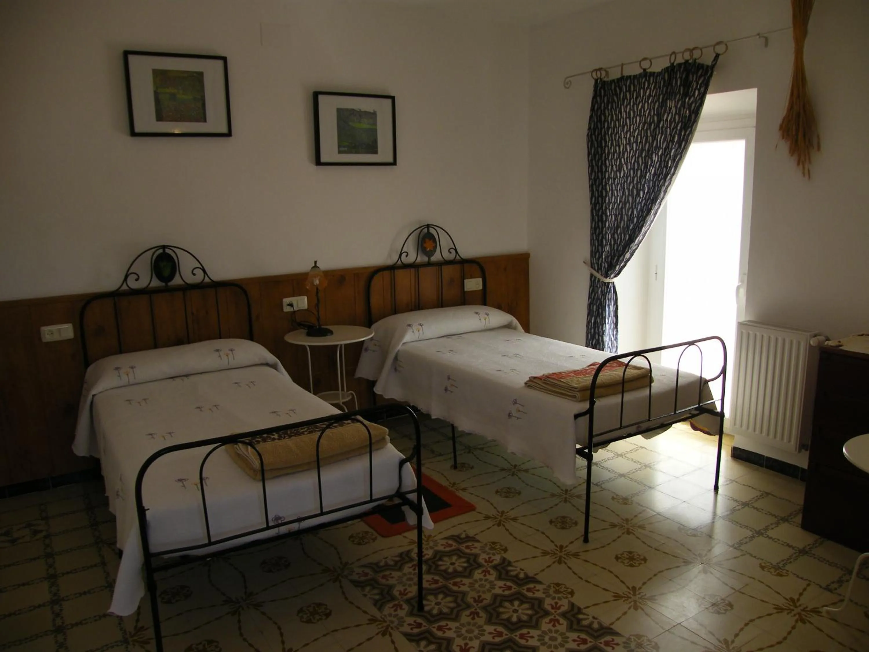 Photo of the whole room in Can Selleretas