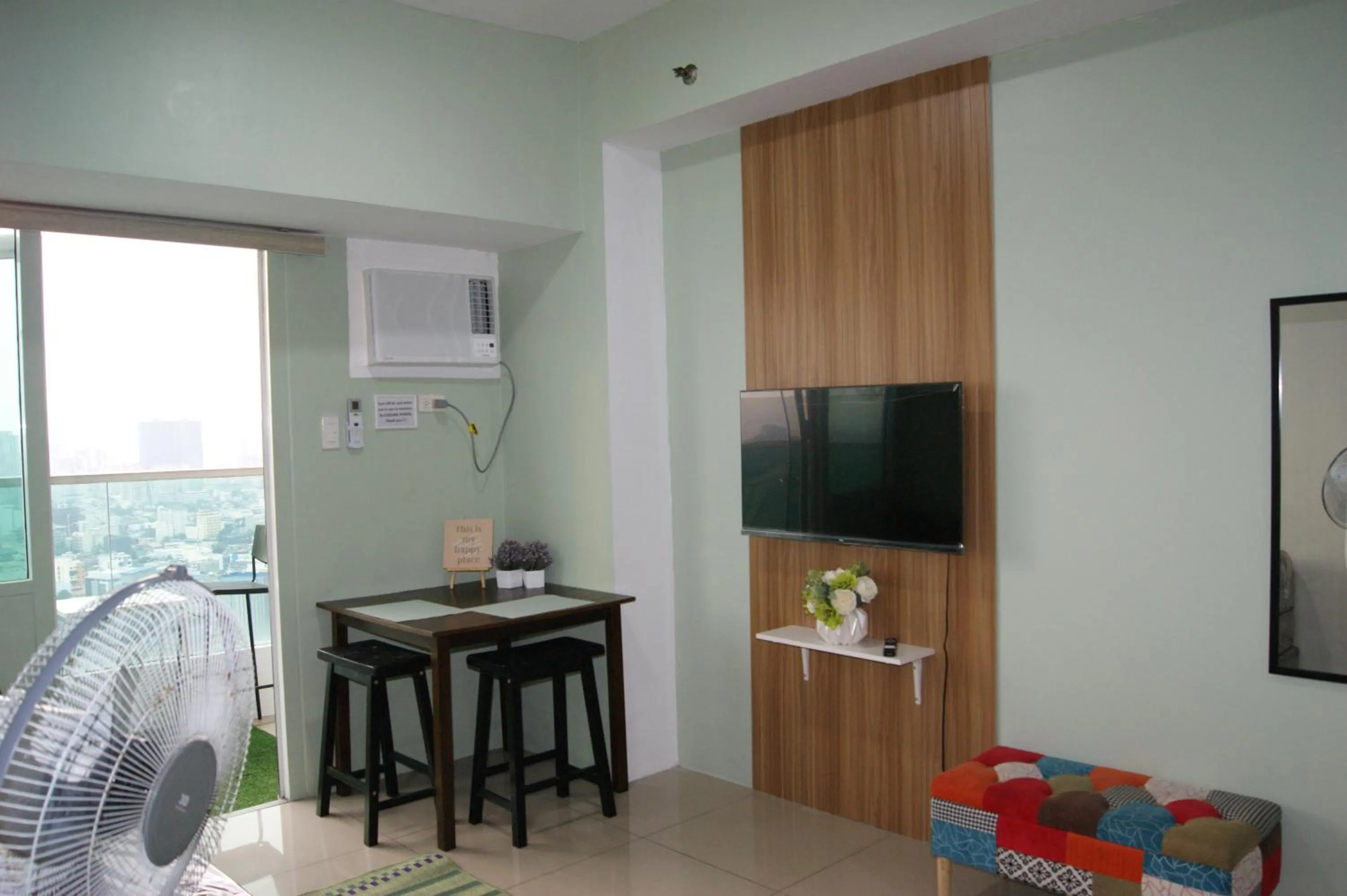 The Beacon Makati by mvmtransient