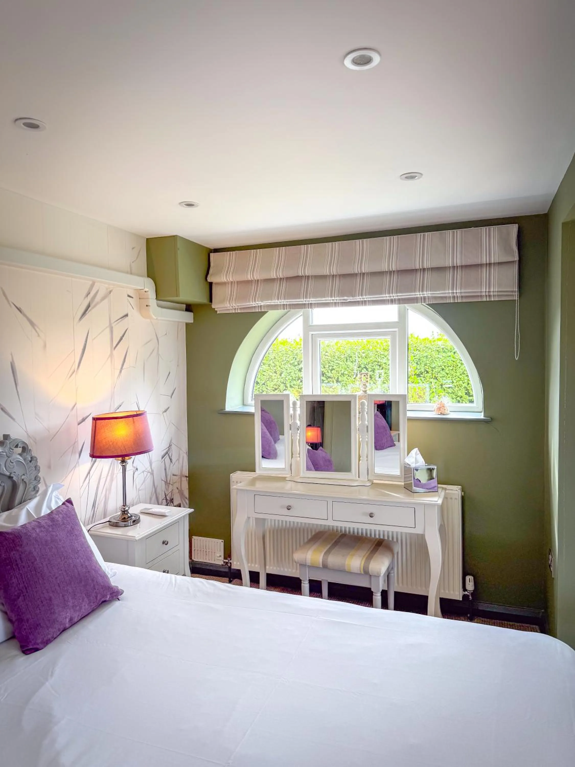 Bed in The Crescent Turner Hotel