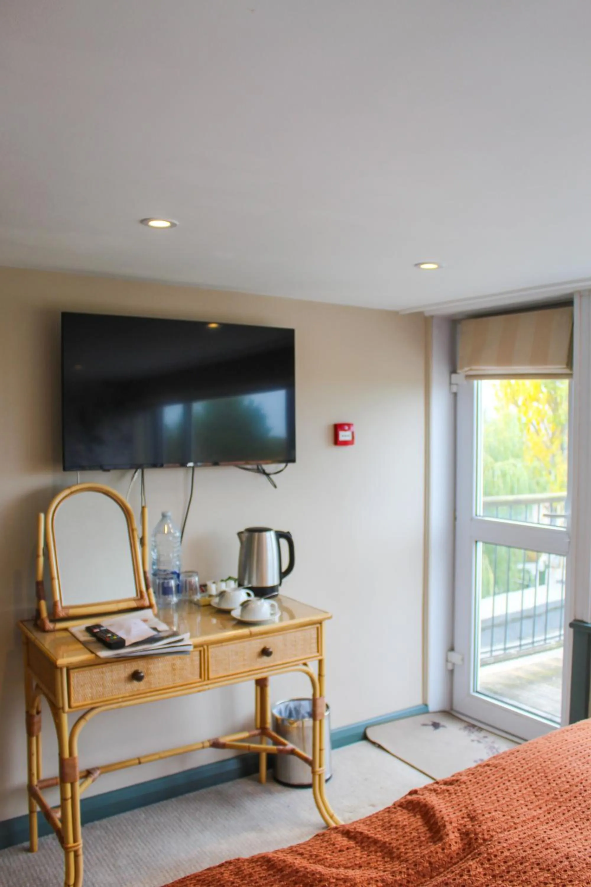 Bed in The Crescent Turner Hotel