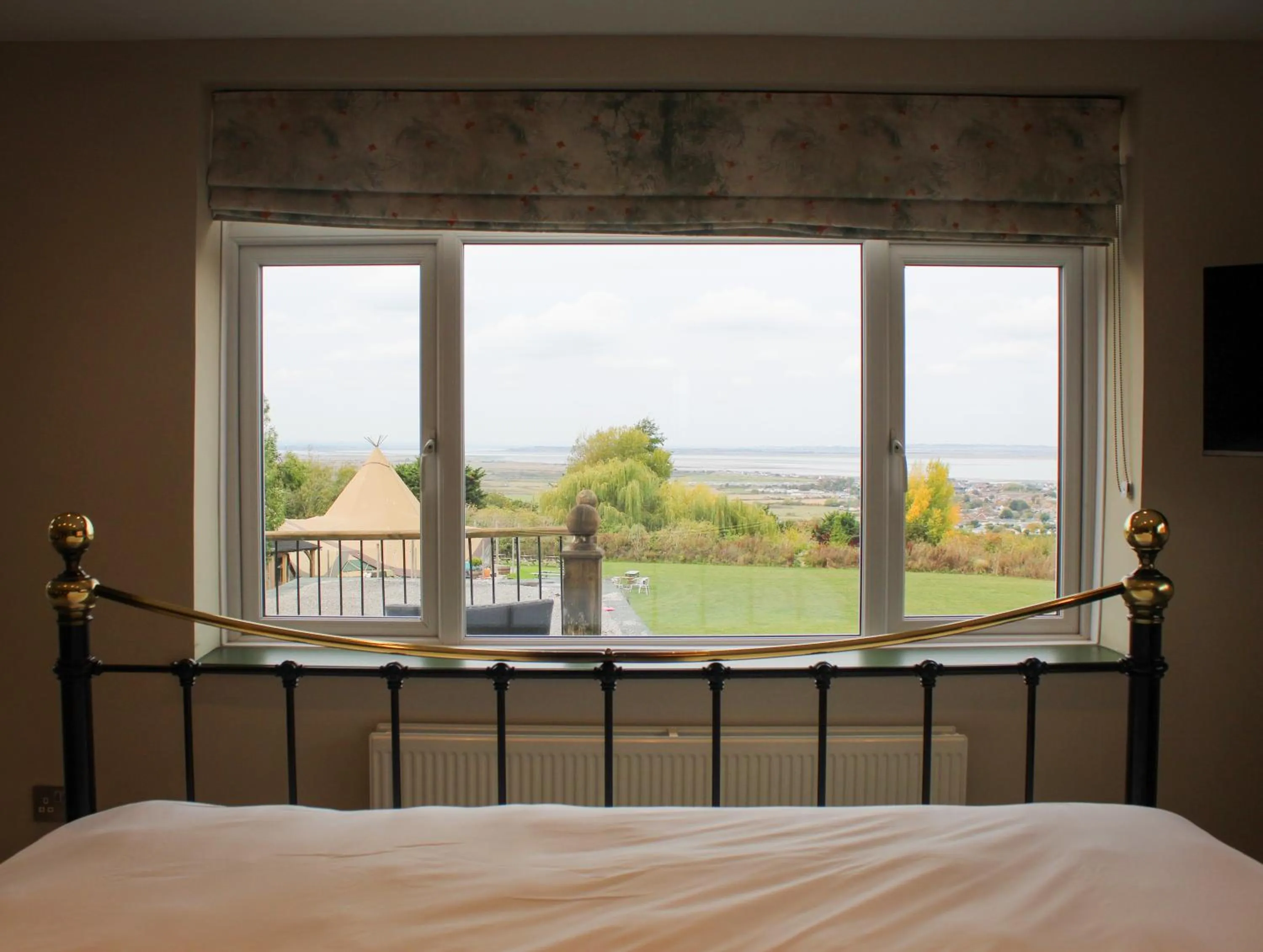 Bed in The Crescent Turner Hotel