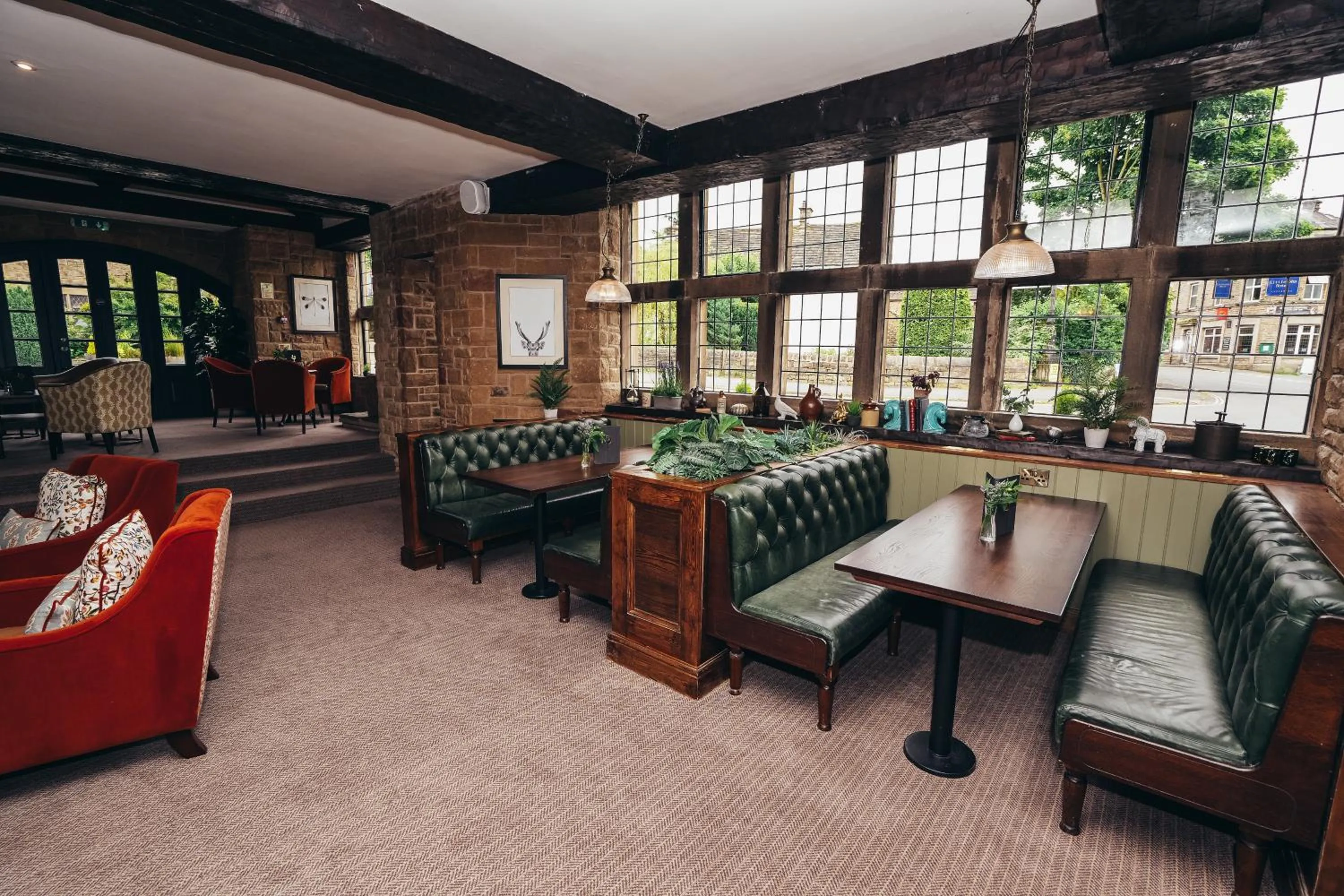 Restaurant/places to eat in The George