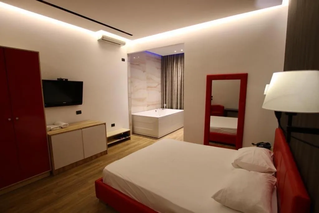 Photo of the whole room, Bed in Aurelis Hotel