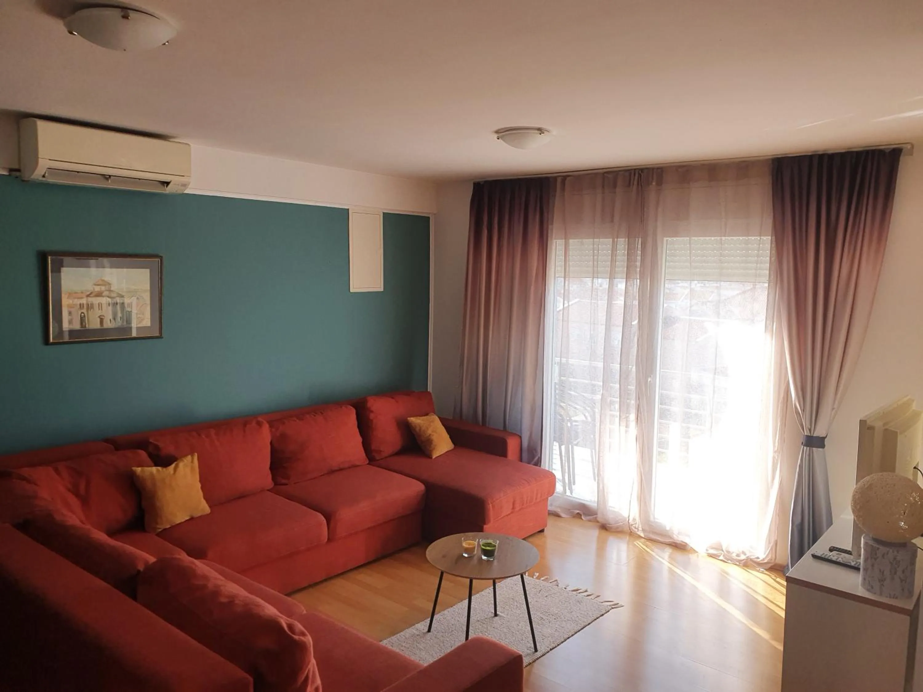 Cozy Two-Bedroom Apartment