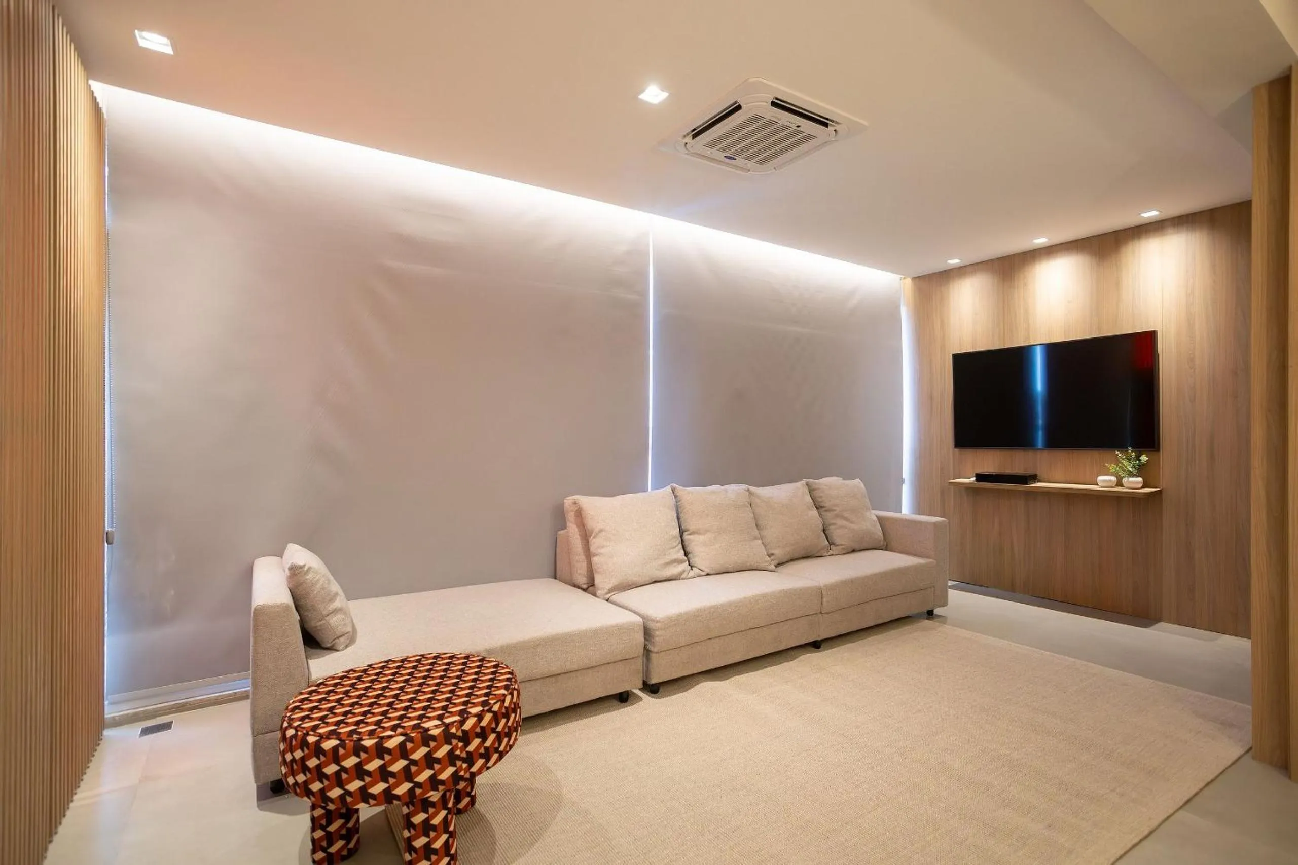 Balcony/Terrace, Bed in One Eleven Home And Work By Helbor