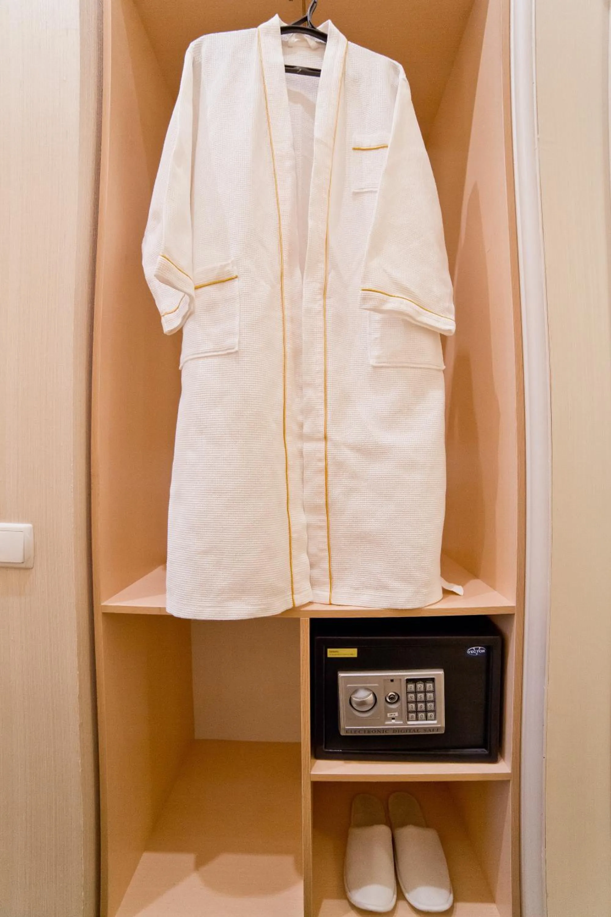 wardrobe in Versal Hotel