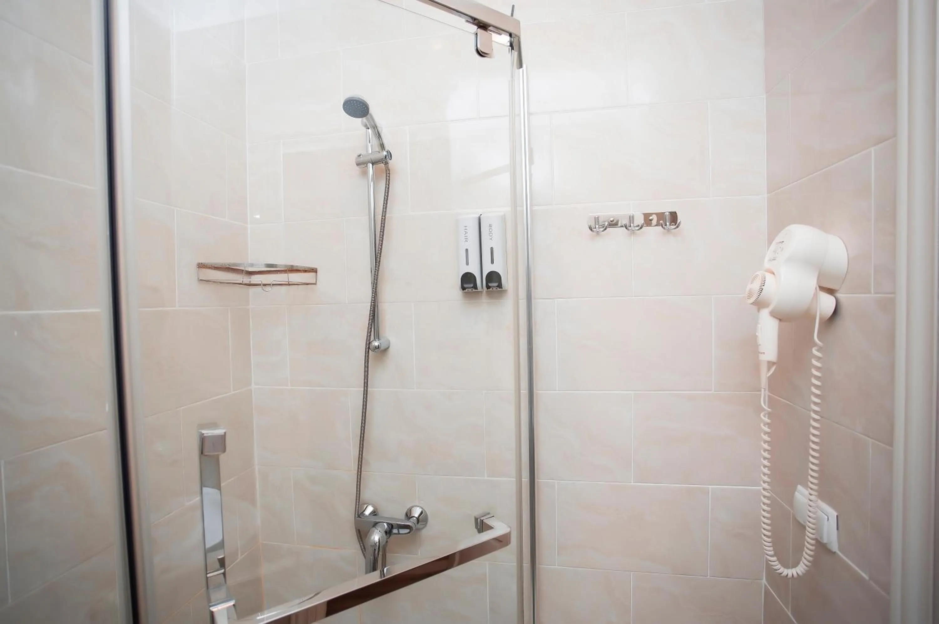 Bathroom in Versal Hotel