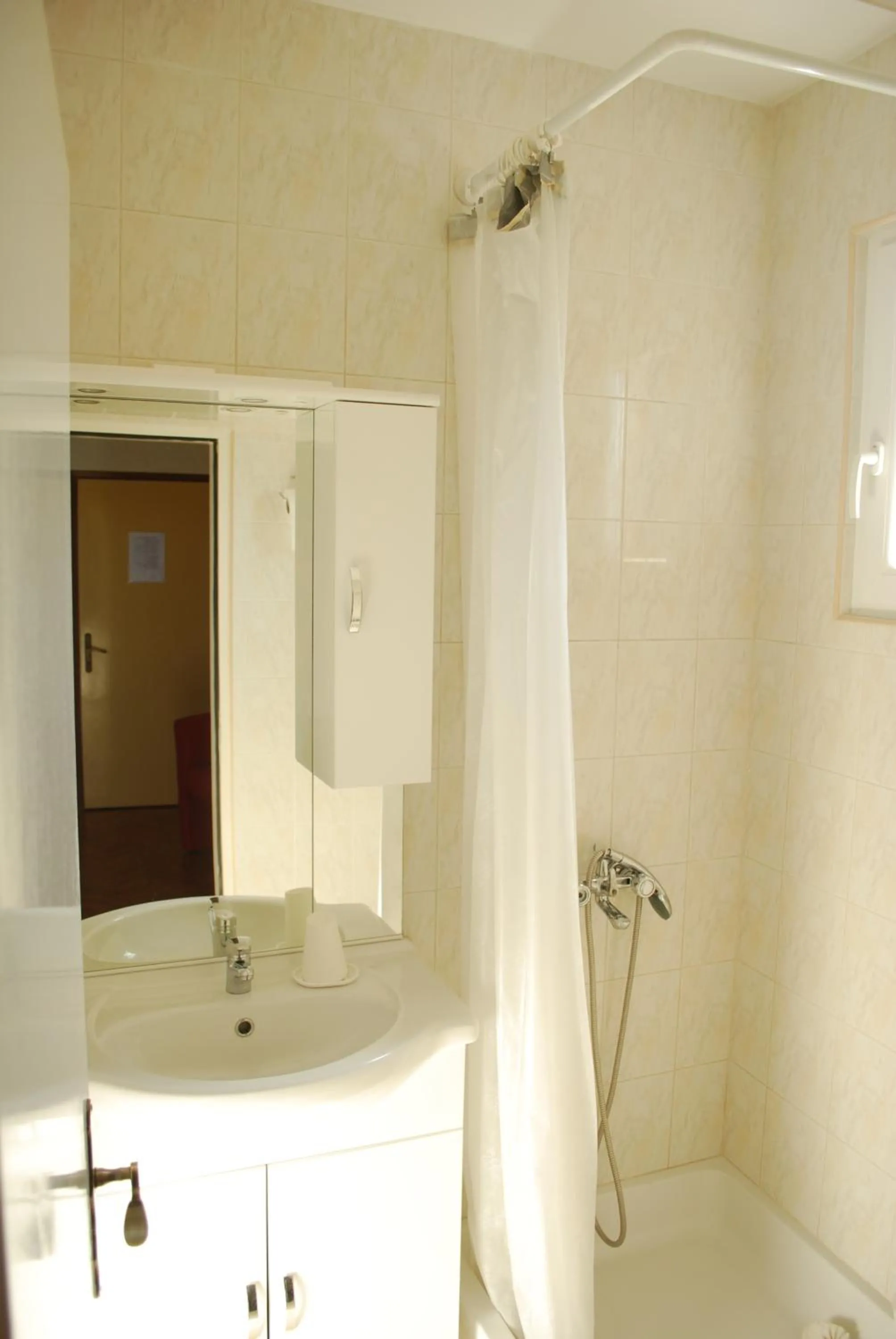 Shower in Rooms Villa Andreja