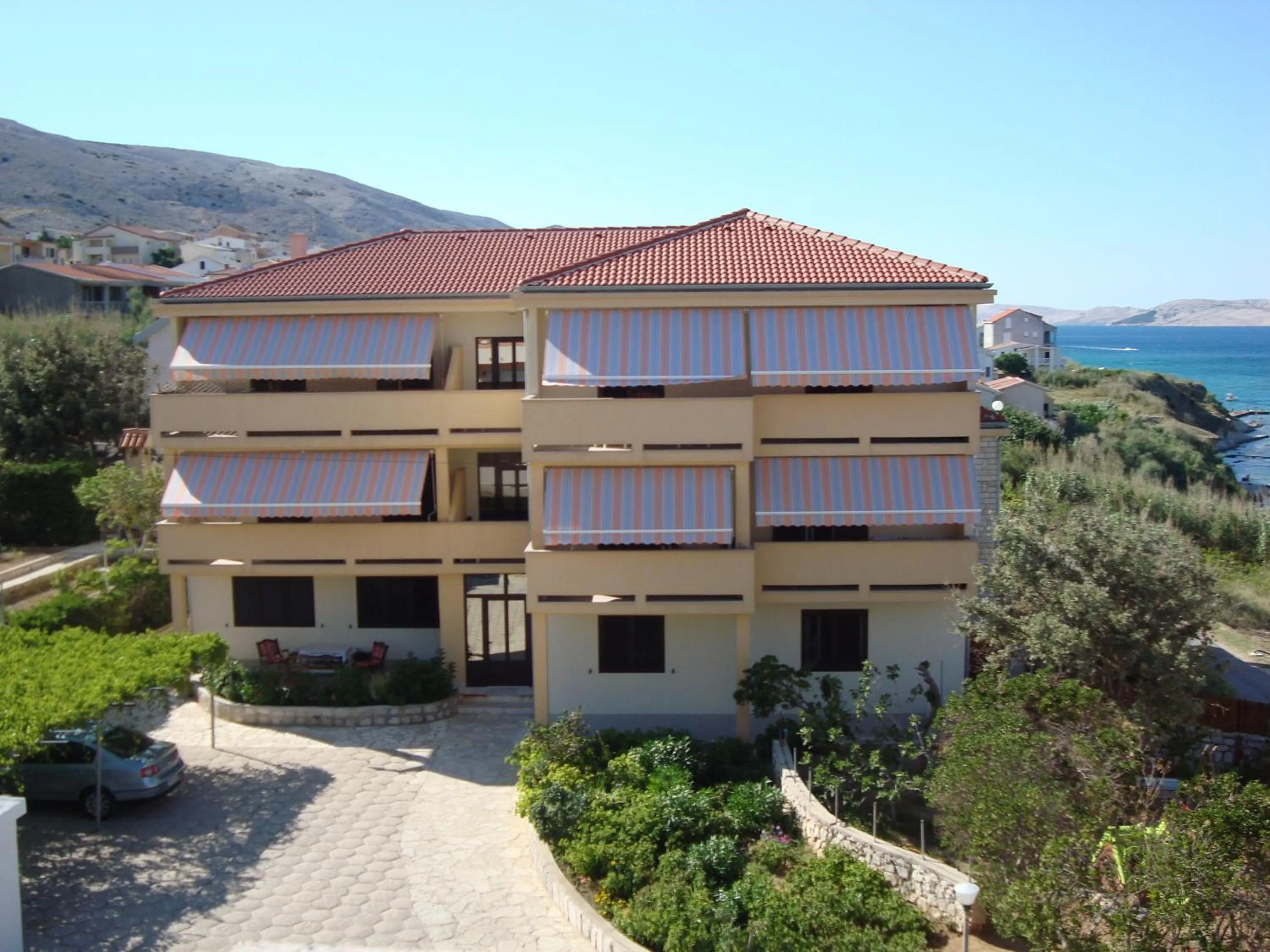 Facade/entrance in Rooms Villa Andreja