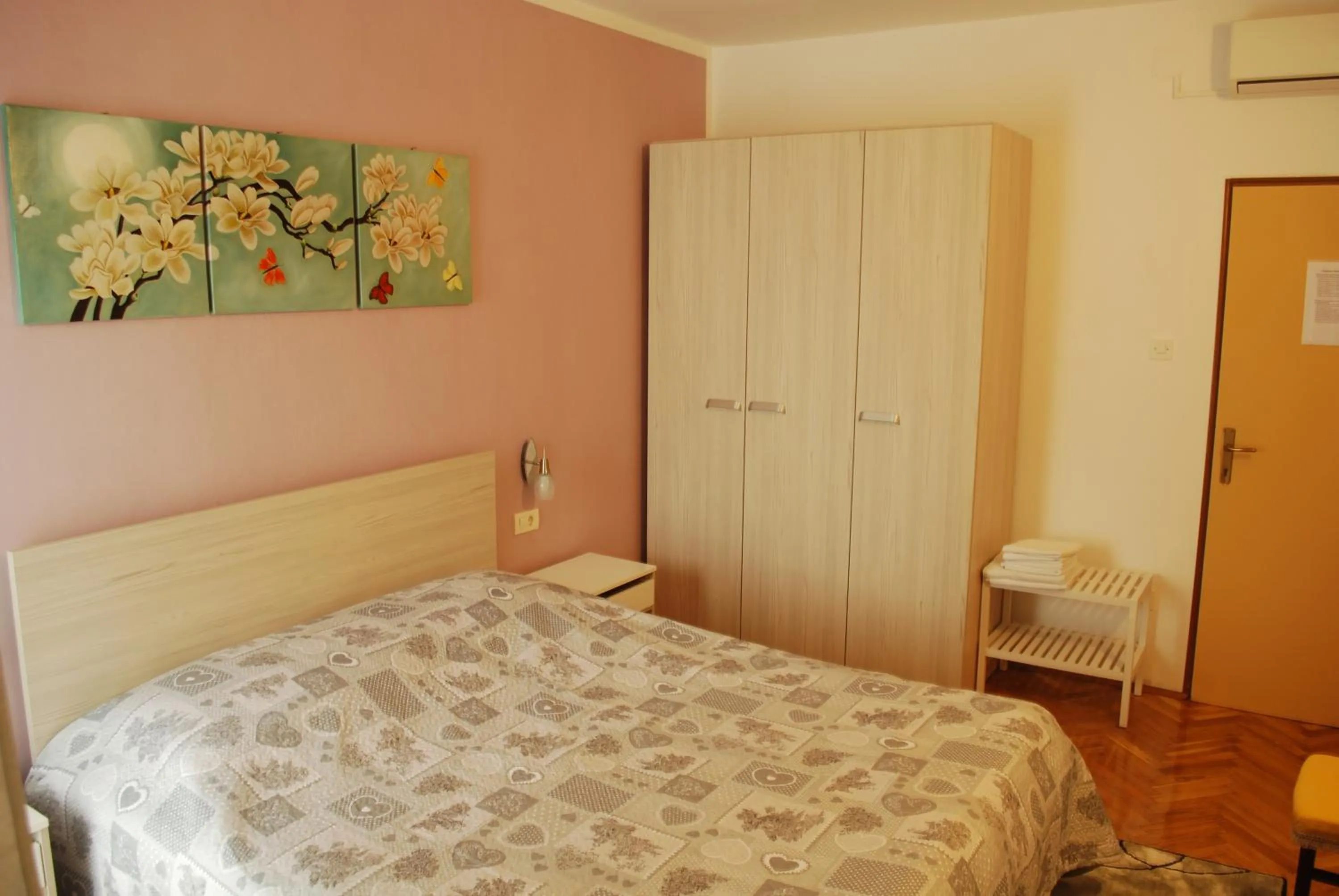 Bed in Rooms Villa Andreja
