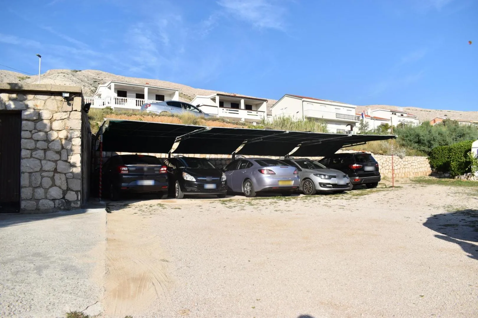 Parking in Rooms Villa Andreja