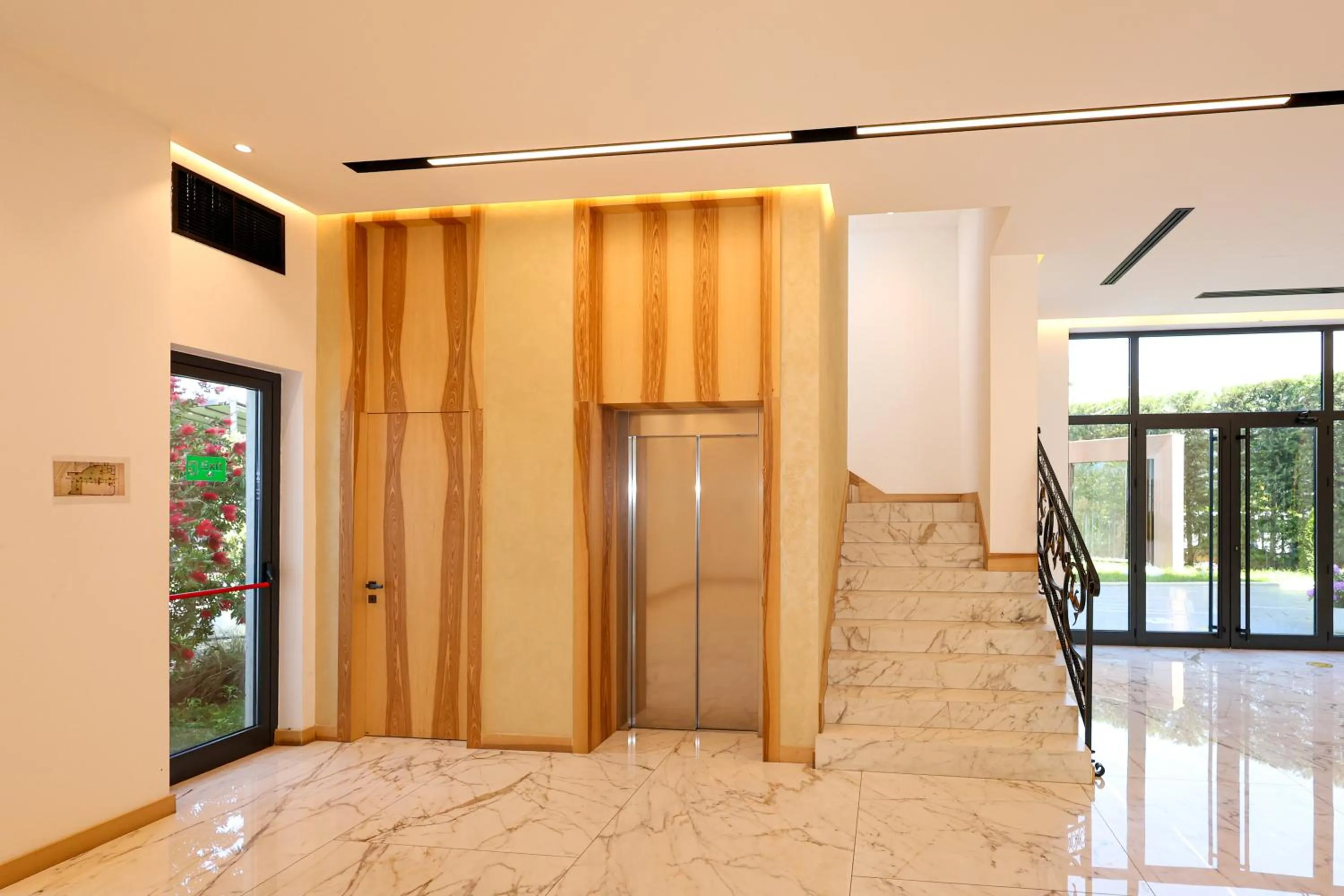 Lobby or reception in Grand White City Hotel