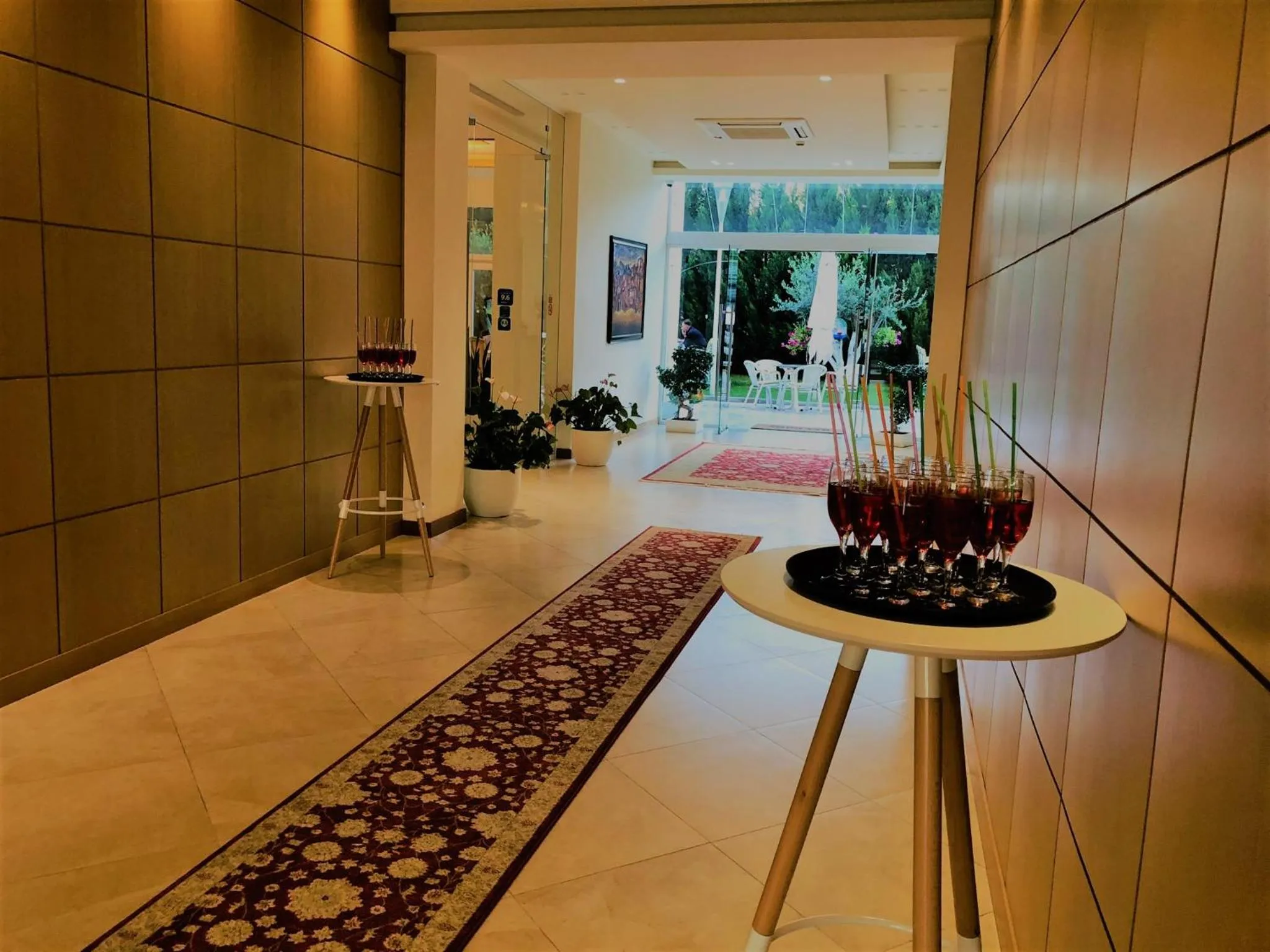 Decorative detail in Grand White City Hotel