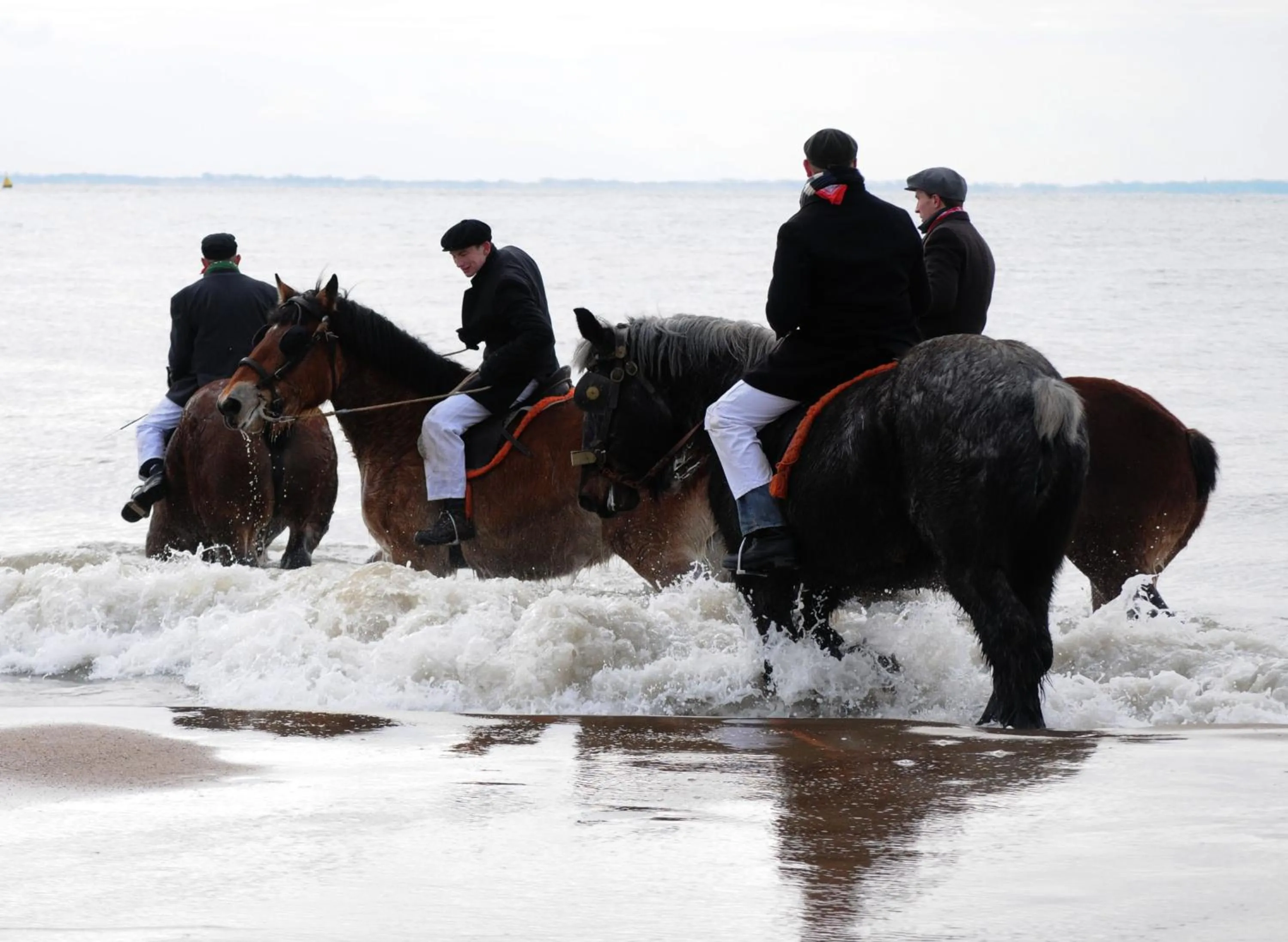 People in Hotel Restaurant de Boekanier