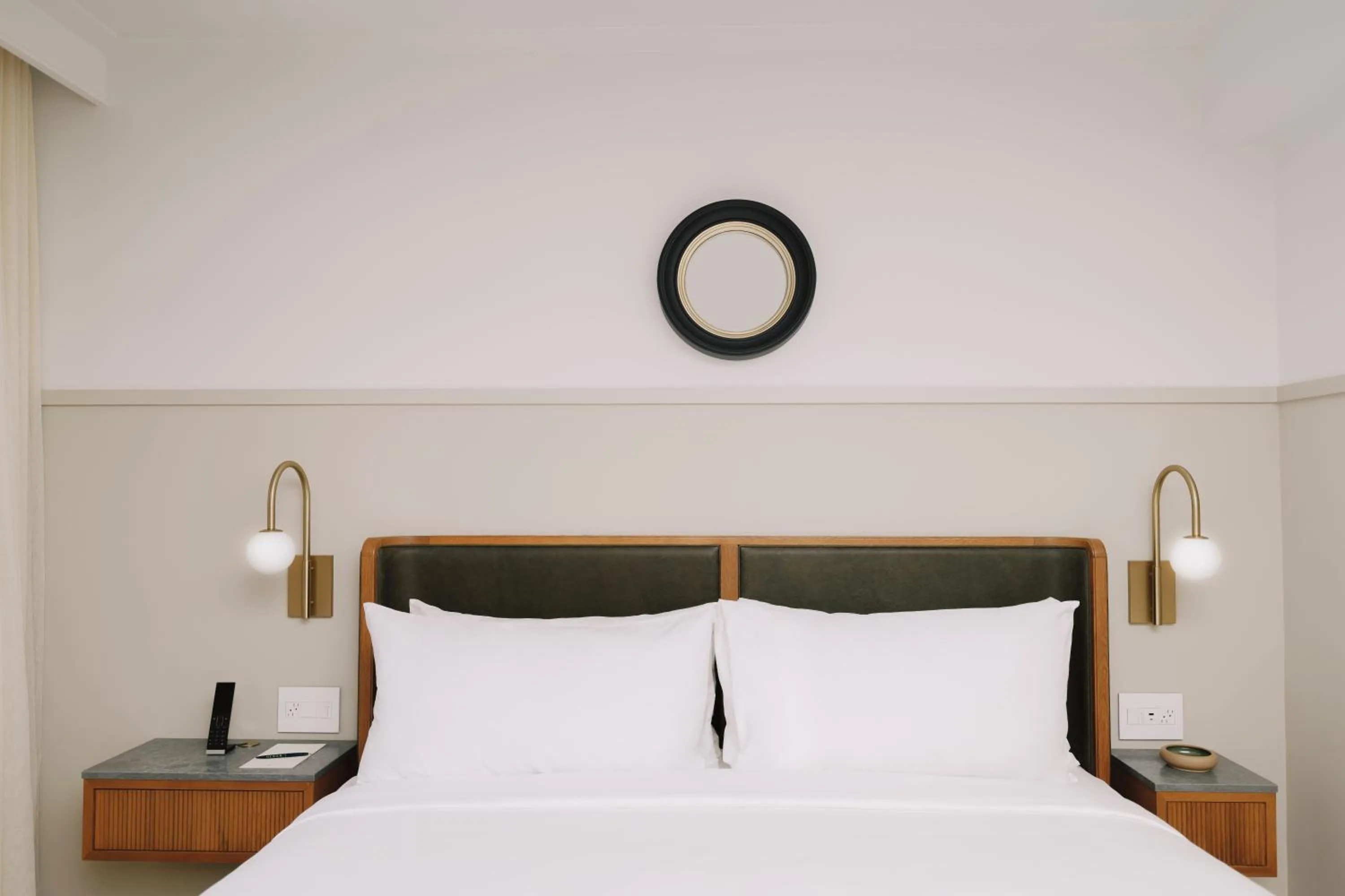 Bedroom, Bed in Hotel Heron Old Town Alexandria