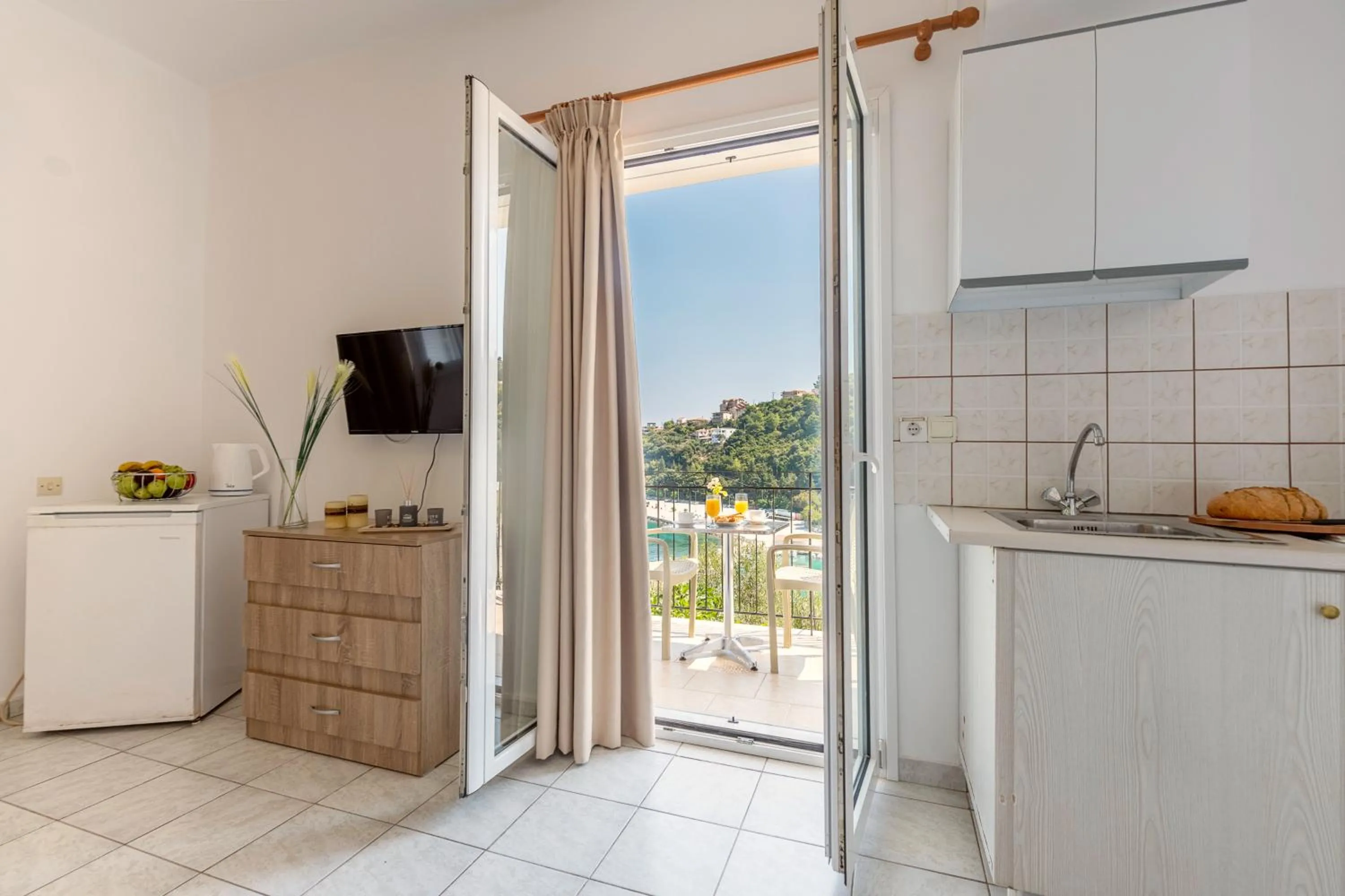 Kitchen or kitchenette in Faro Del Porto