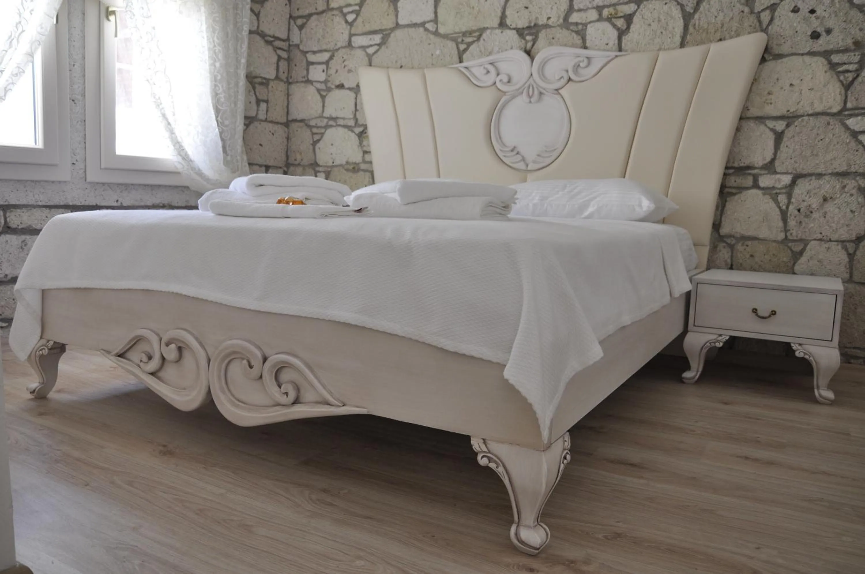 Bed in Alacati Lucky Angel Hotel