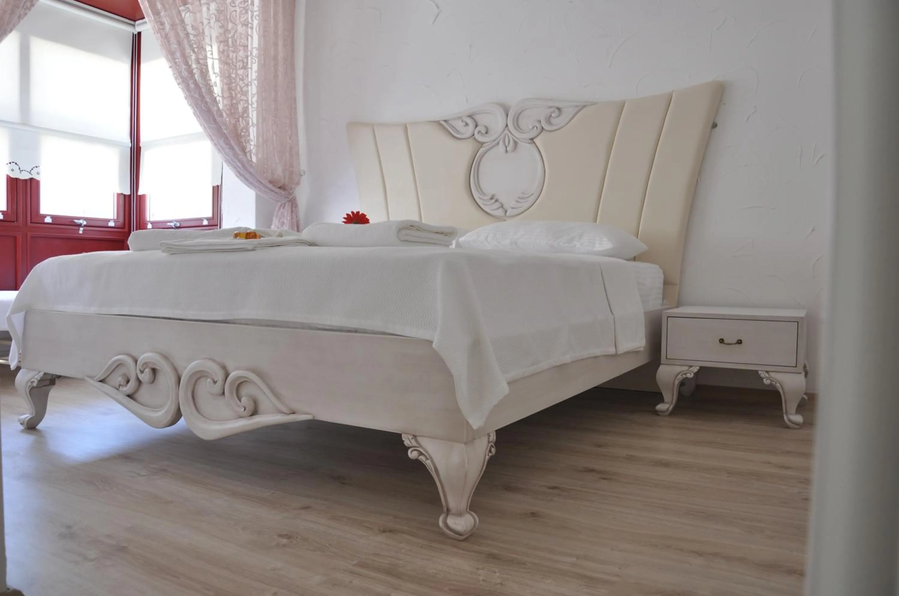 Bed in Alacati Lucky Angel Hotel