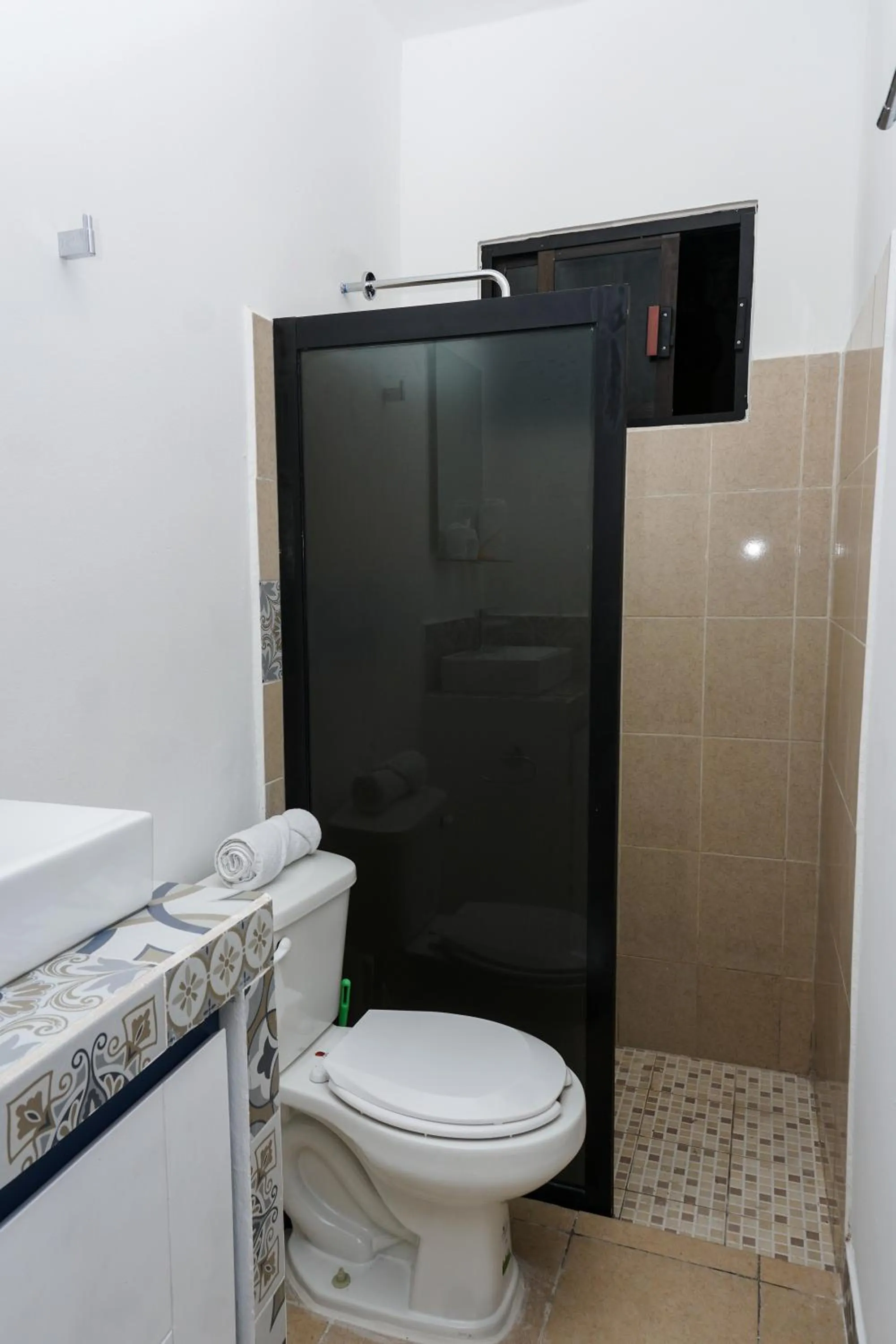 Shower in Linda Vecindad Playa del Carmen