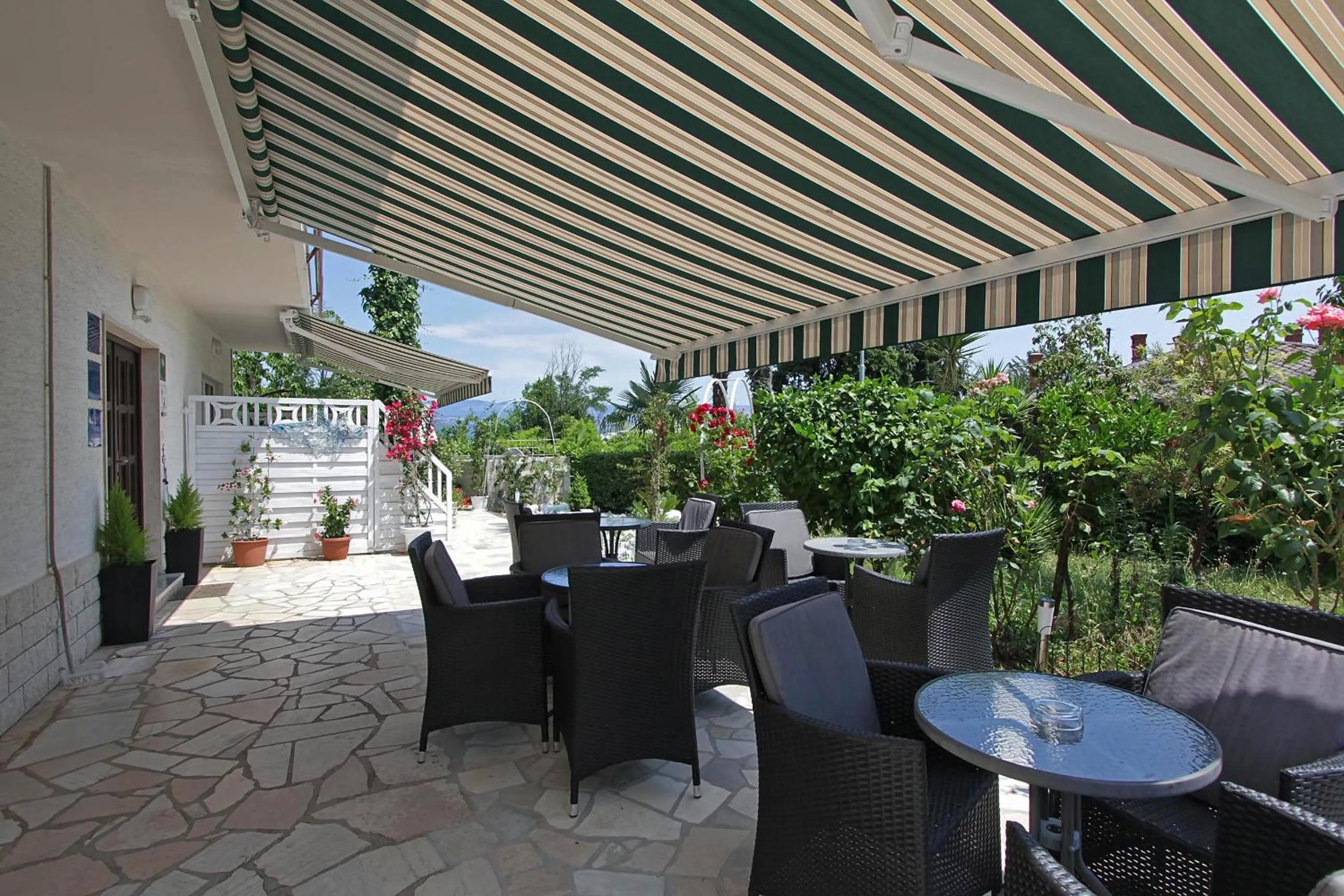Patio in Guesthouse Villa Stanger