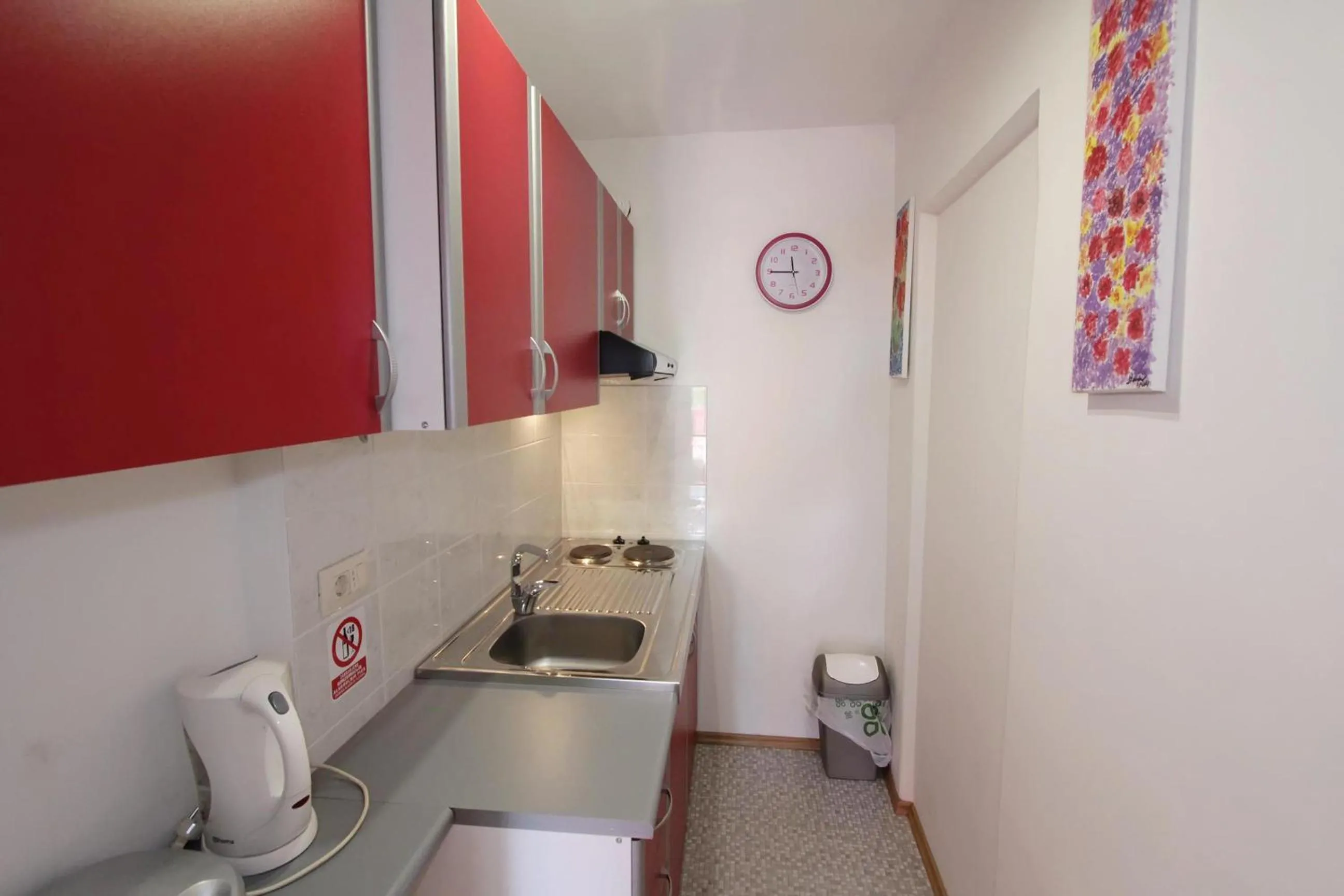 Kitchen or kitchenette in Guesthouse Villa Stanger