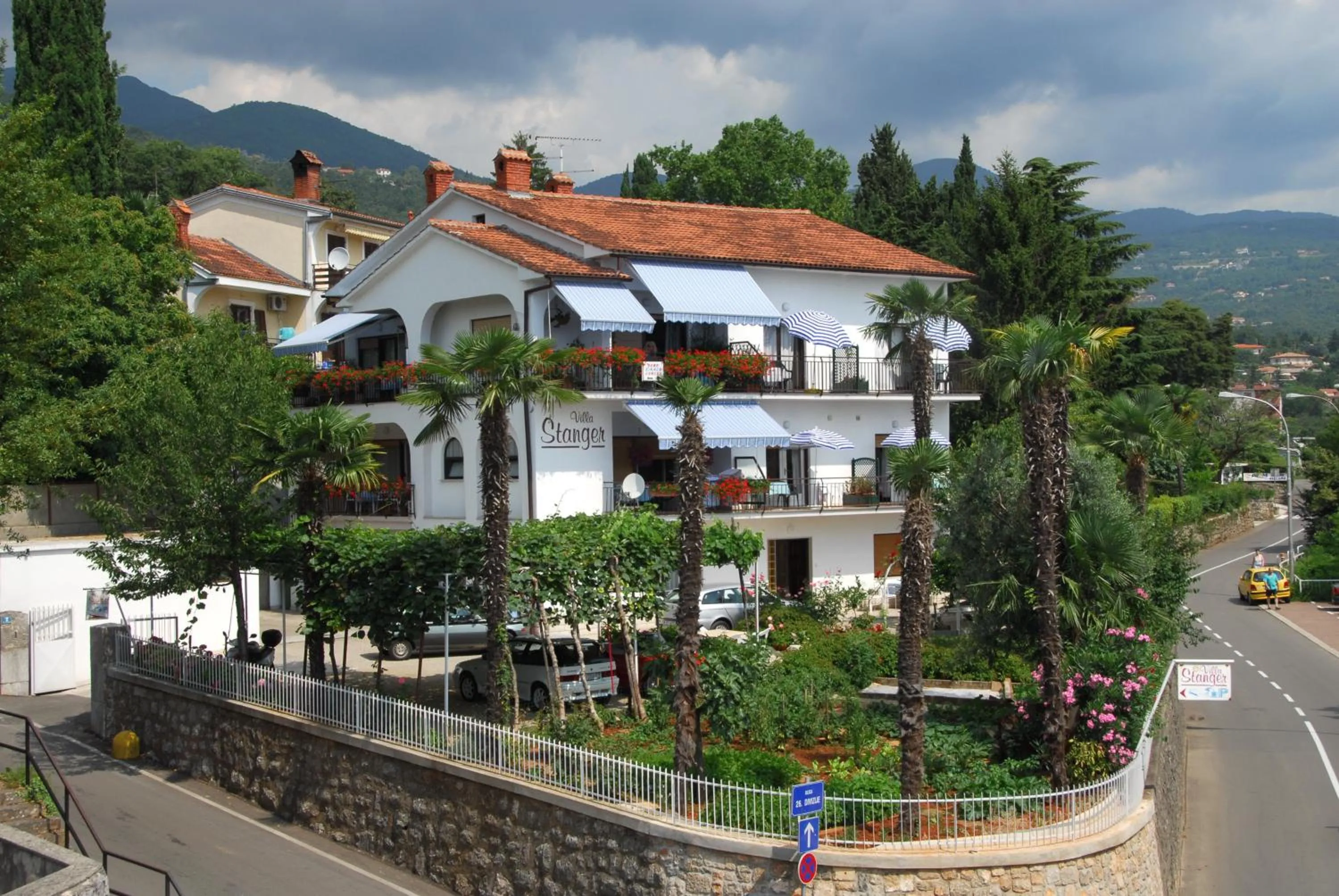 Property building in Guesthouse Villa Stanger