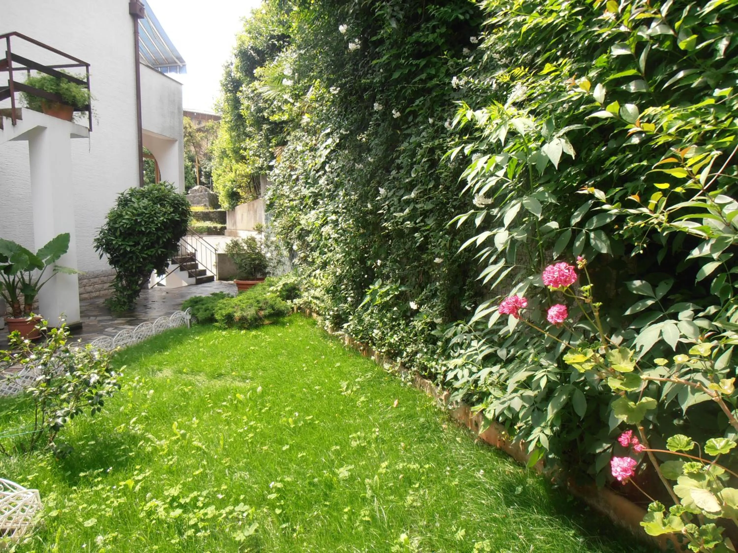 Property building in Guesthouse Villa Stanger