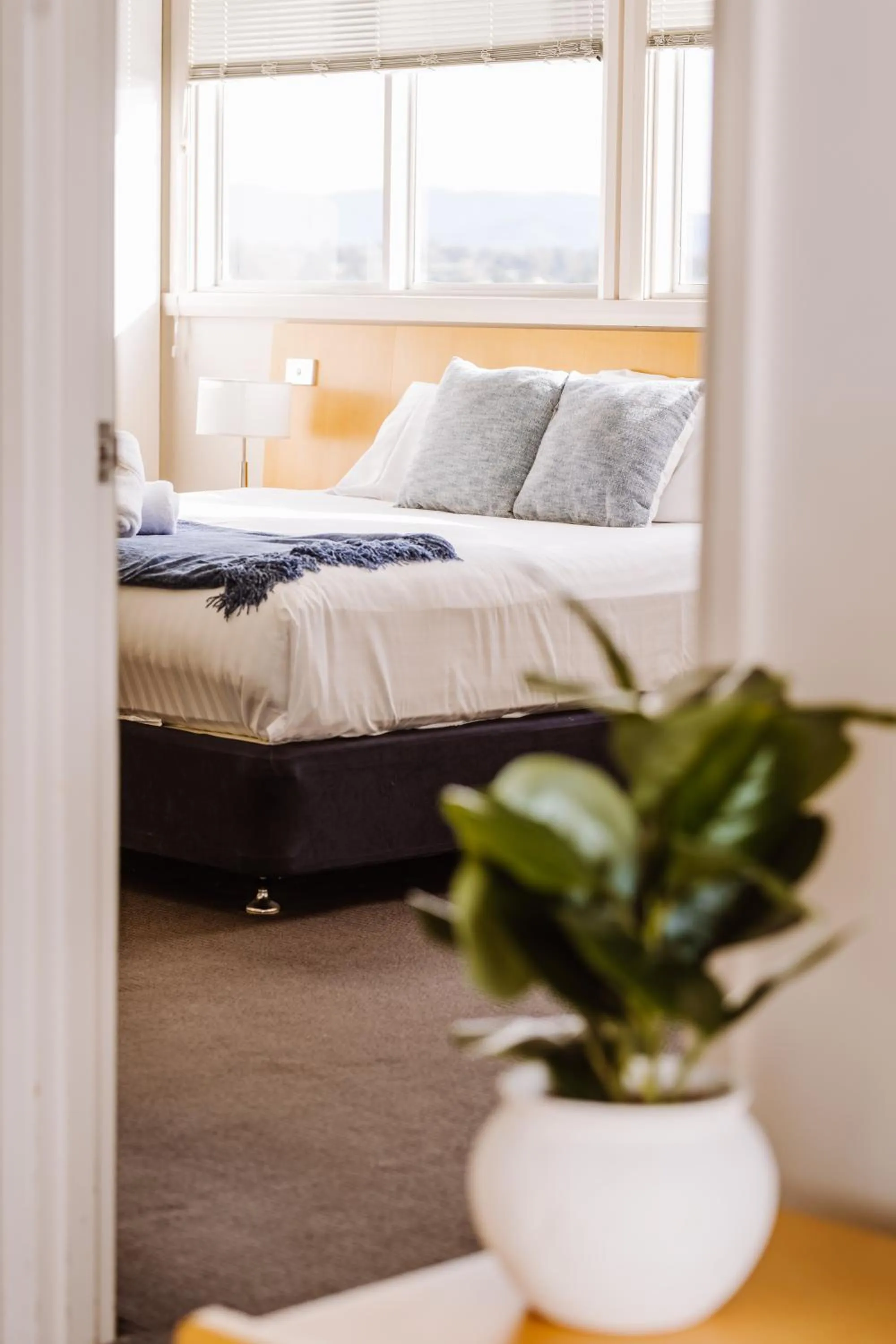 Bed in York Cove Hotel