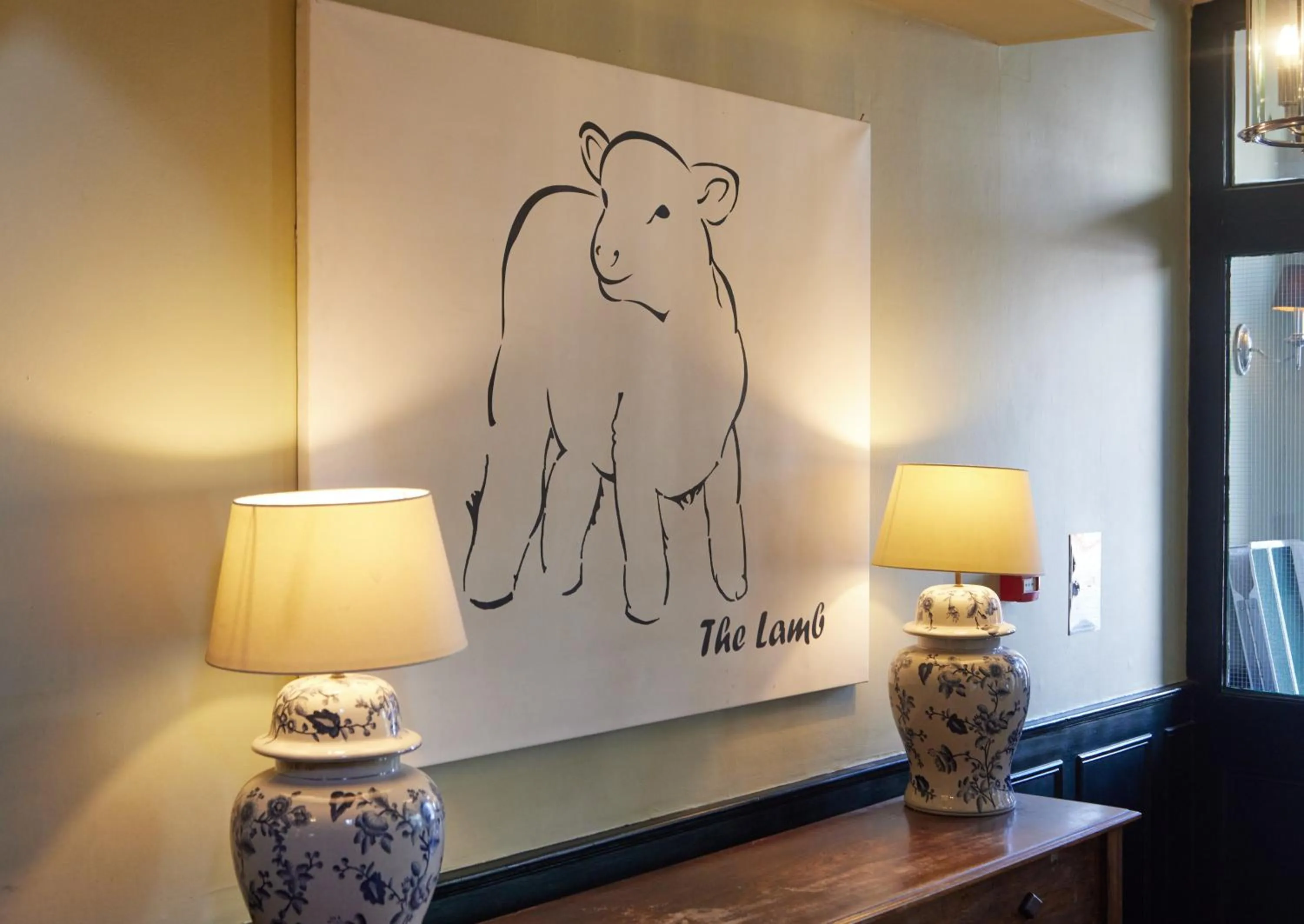 Decorative detail in Lamb Hotel by Greene King Inns