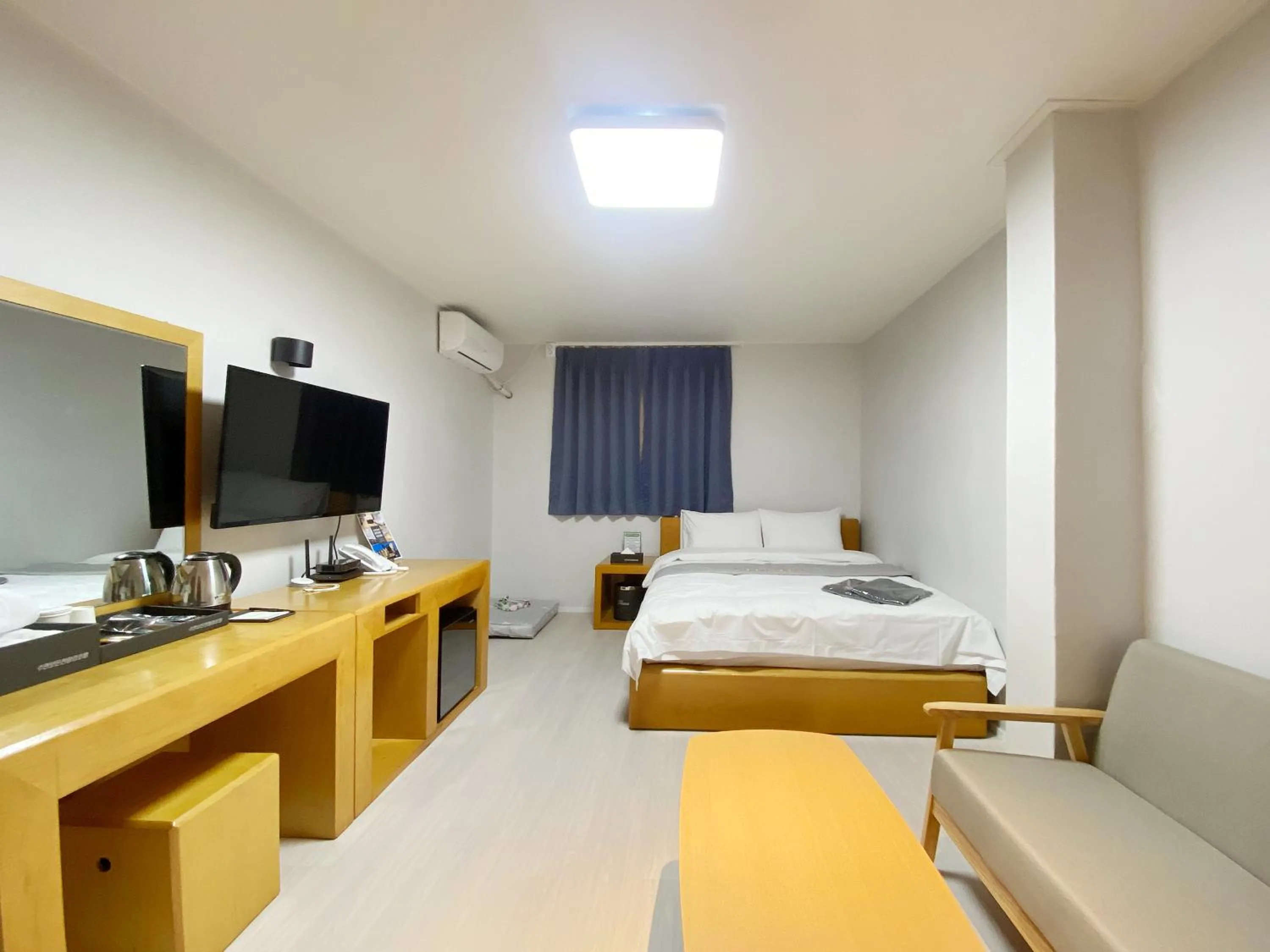 Bed in Suanbo Hot Spring Healing Hotel