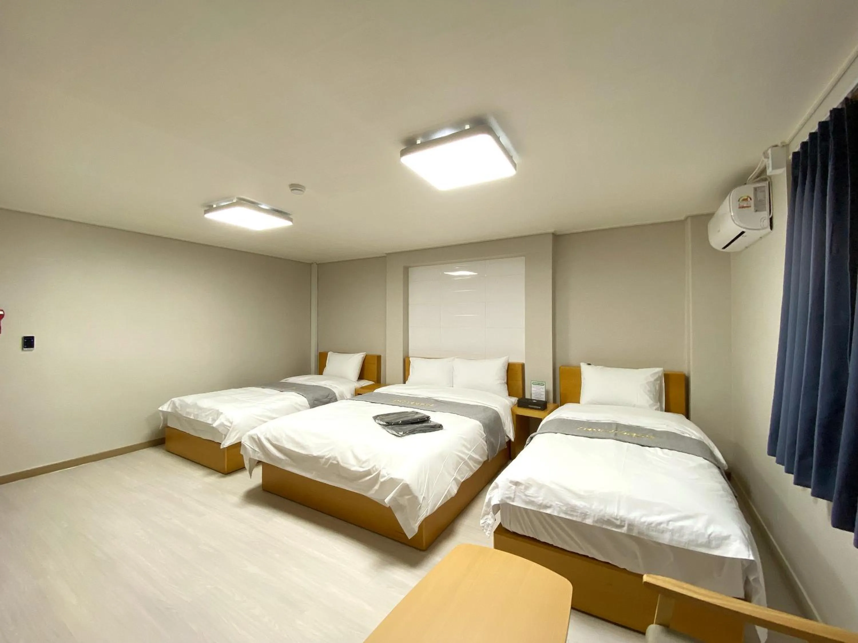 Bed in Suanbo Hot Spring Healing Hotel