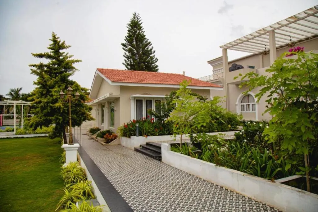 Property building in CSR Landmark Resorts