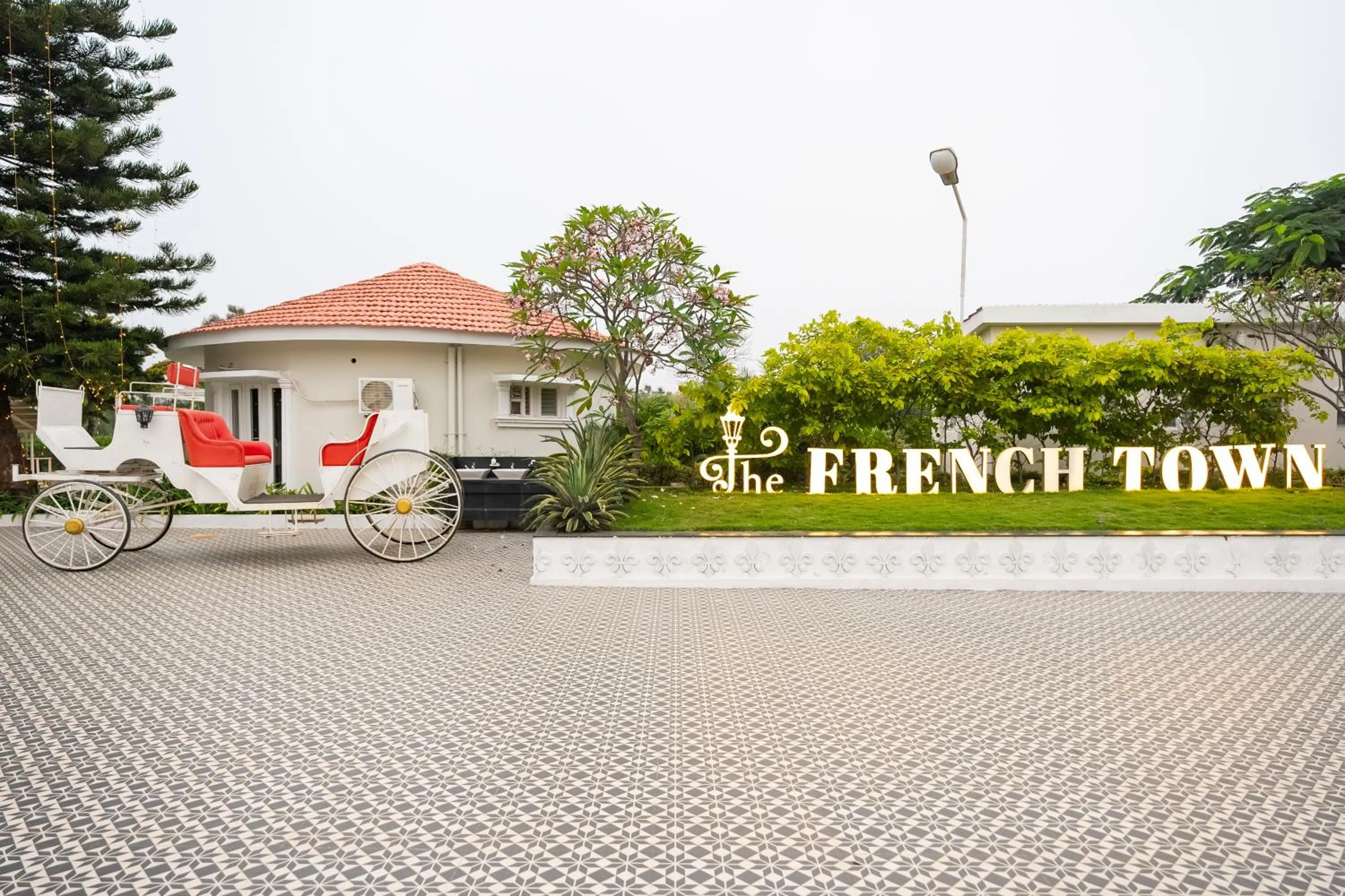 Property building in CSR Landmark Resorts