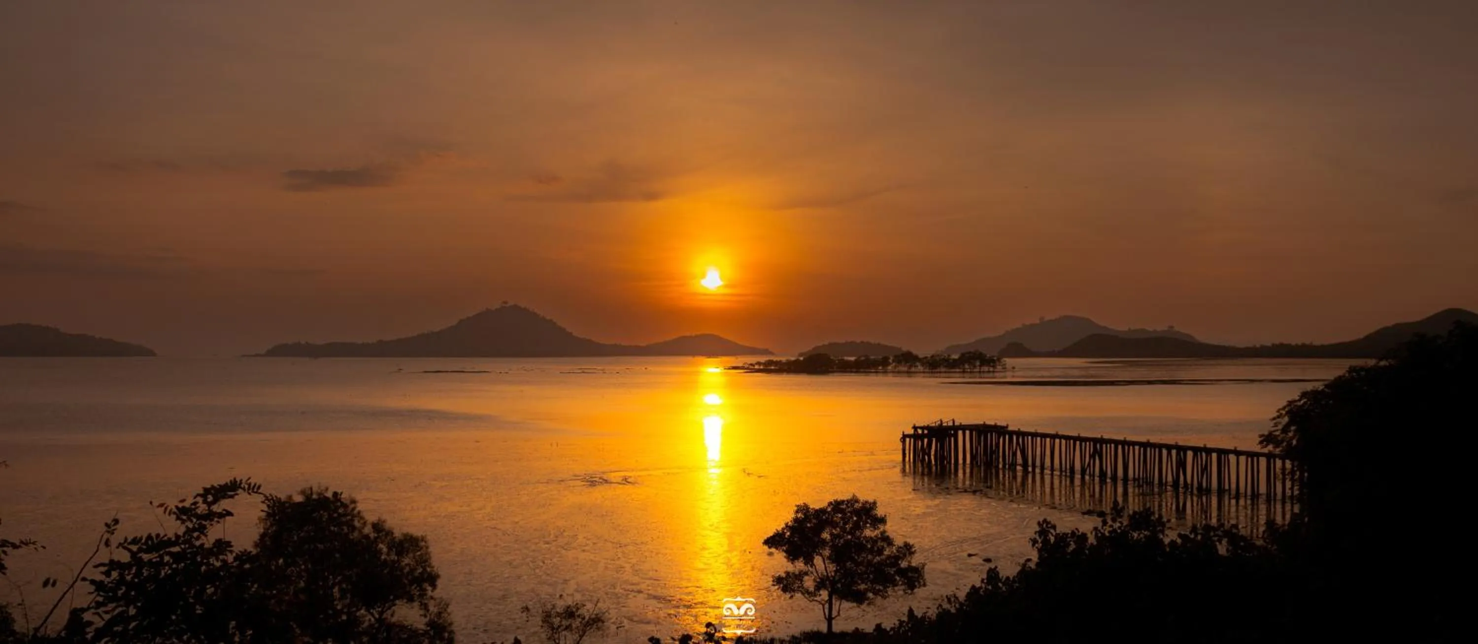 Sunset in Victoria Cliff Hotel & Resort, Kawthaung