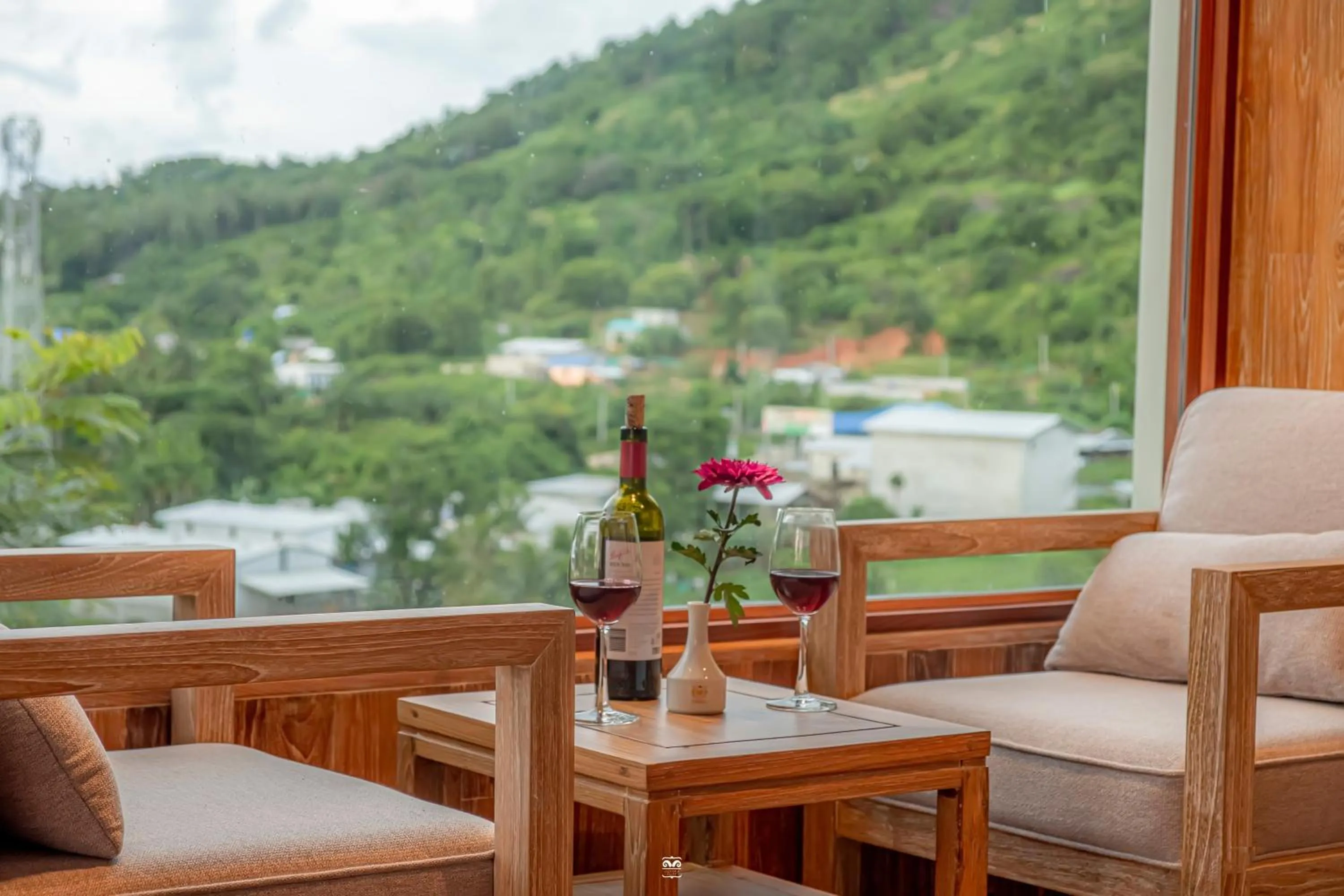 Patio in Victoria Cliff Hotel & Resort, Kawthaung