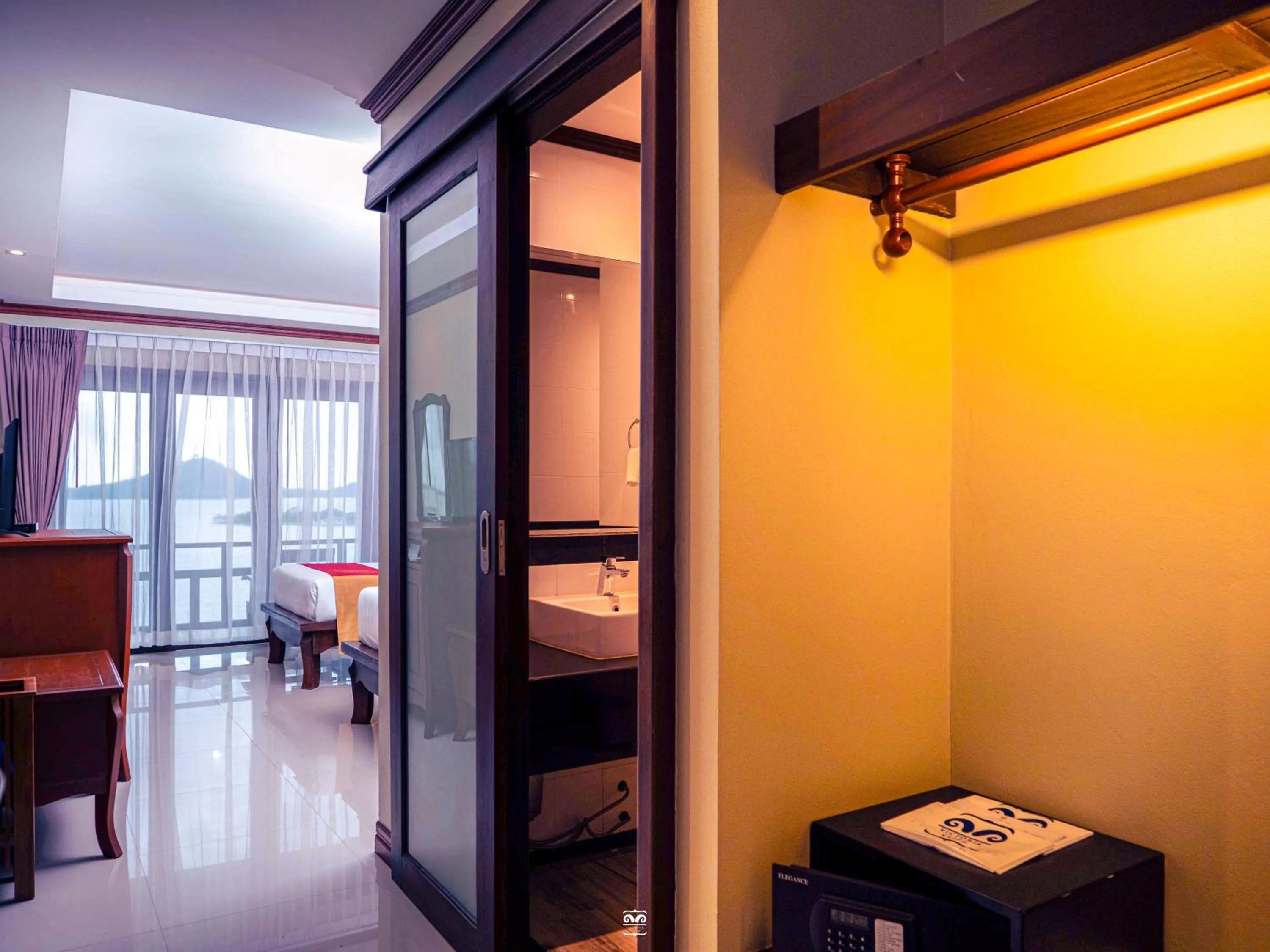 Bed in Victoria Cliff Hotel & Resort, Kawthaung