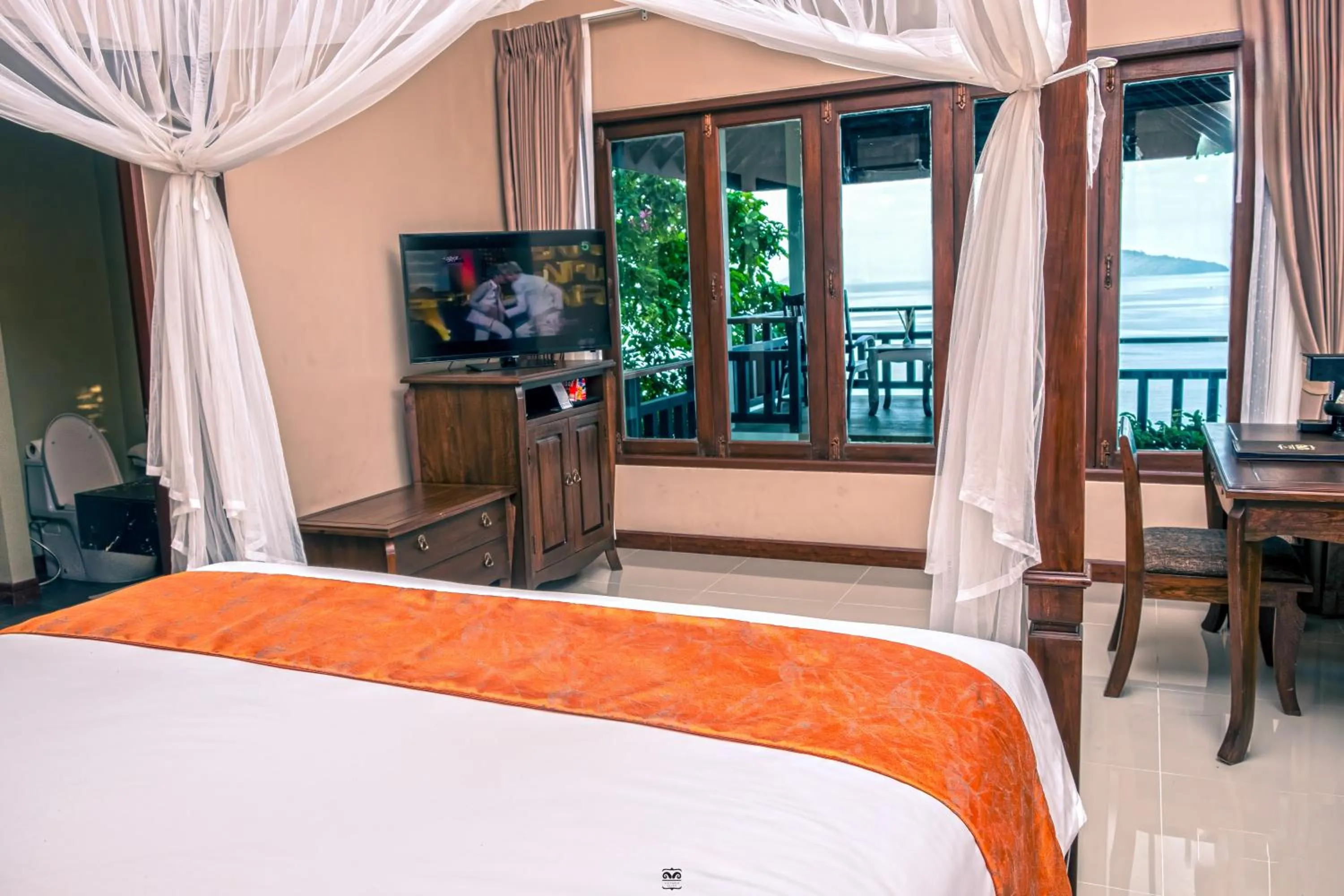 Communal lounge/ TV room, Bed in Victoria Cliff Hotel & Resort, Kawthaung