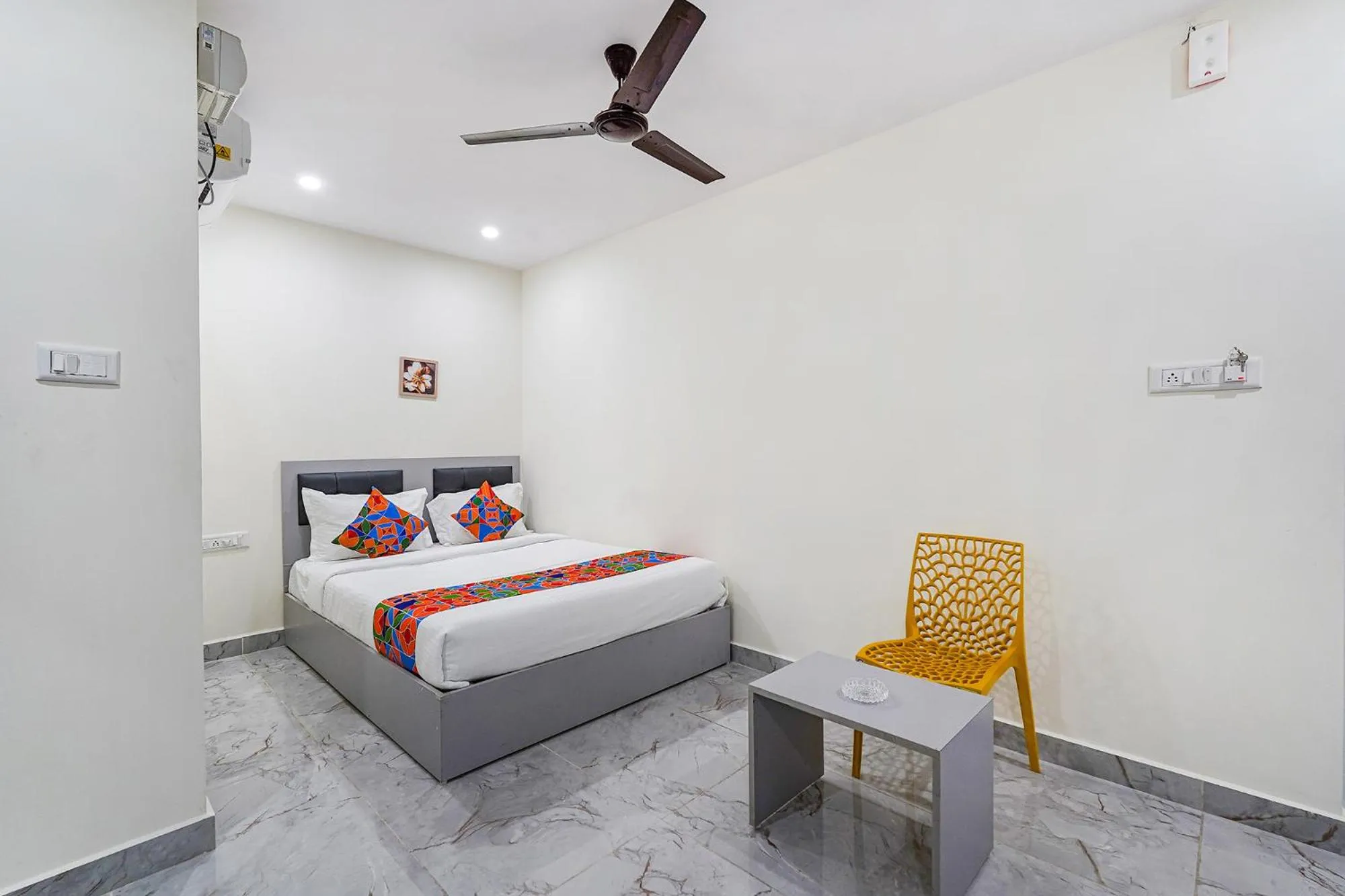 Bed in FabHotel Ivory Pearl - Nr Sony Signal