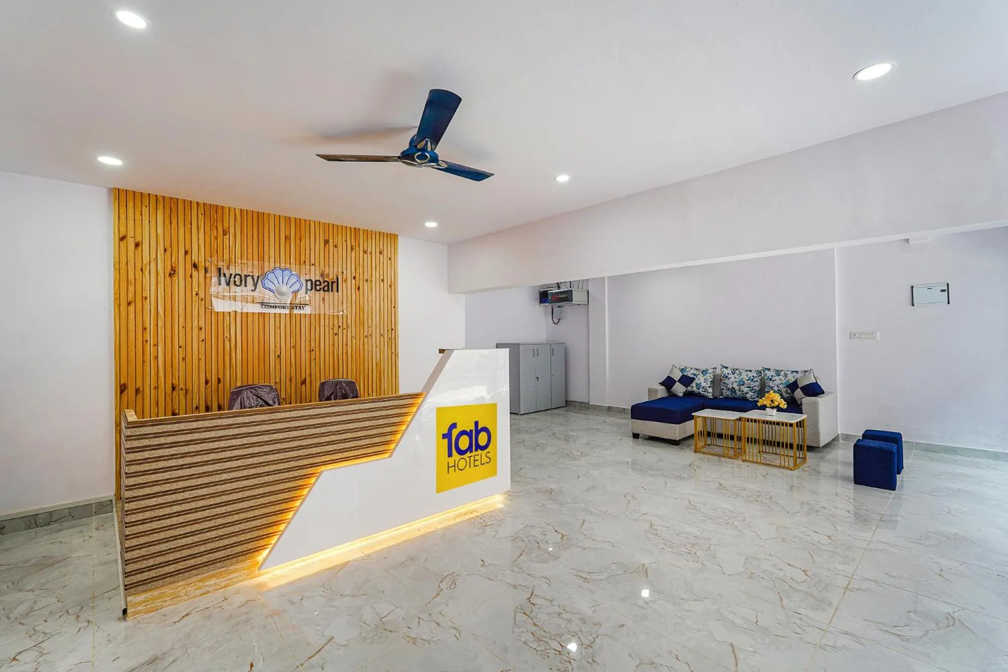 Lobby or reception in FabHotel Ivory Pearl - Nr Sony Signal