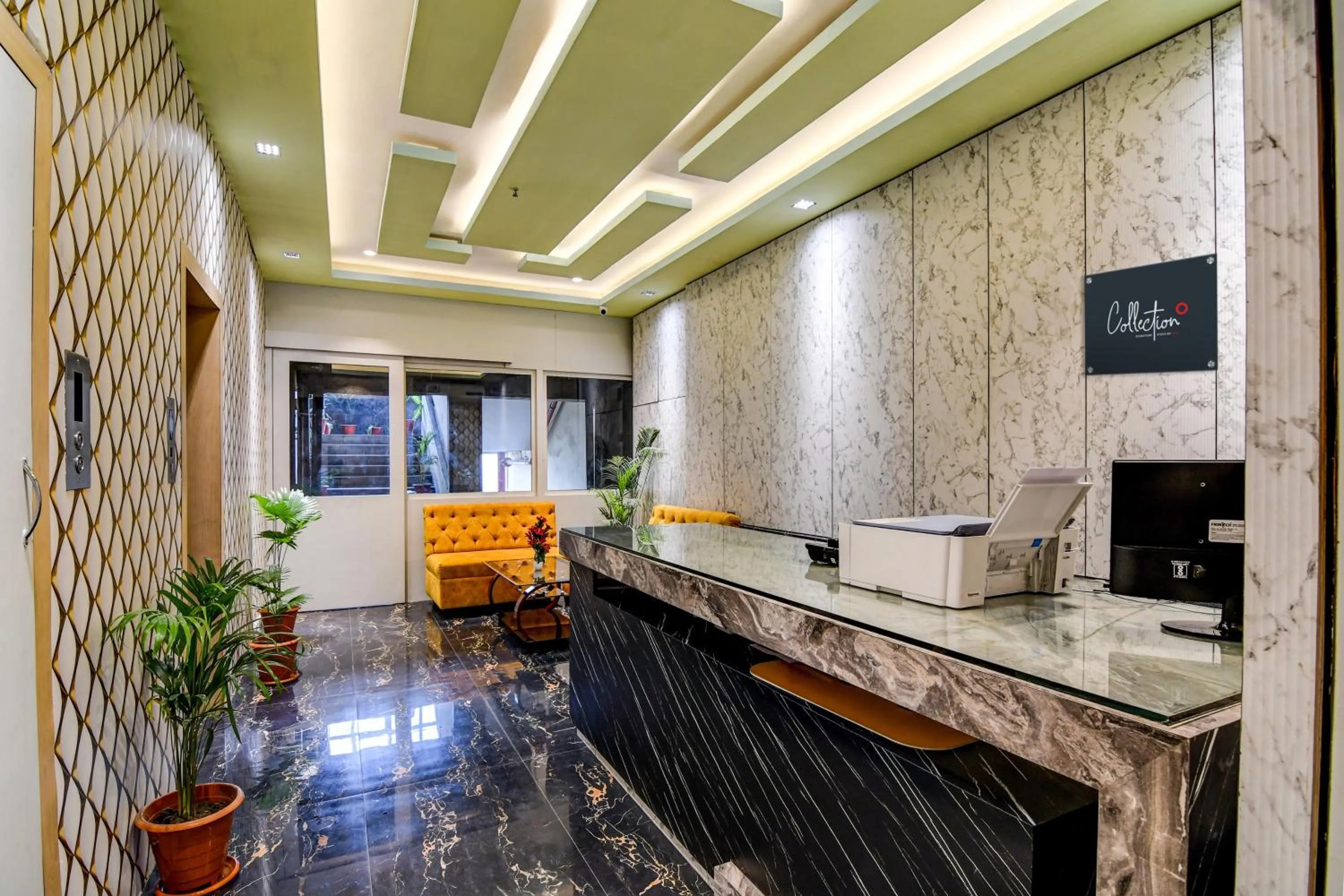 Lobby or reception in Collection O The Hastings Club